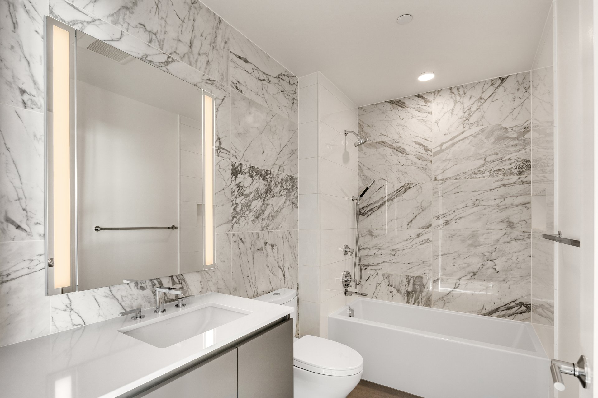 2510 6th Ave Unit 3105