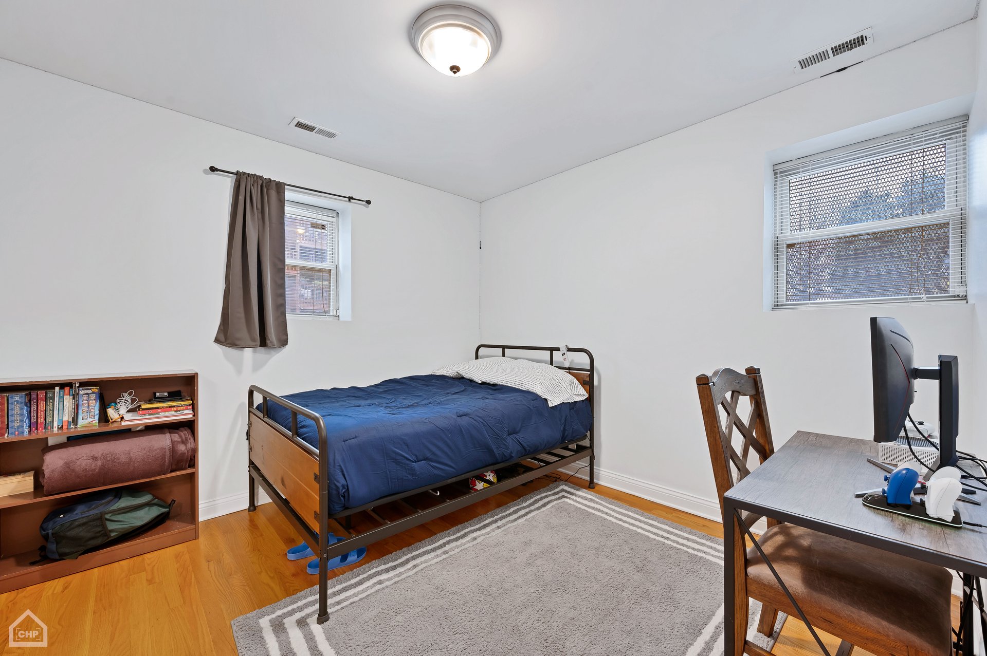 2332 N Hamilton Ave Unit: 1B