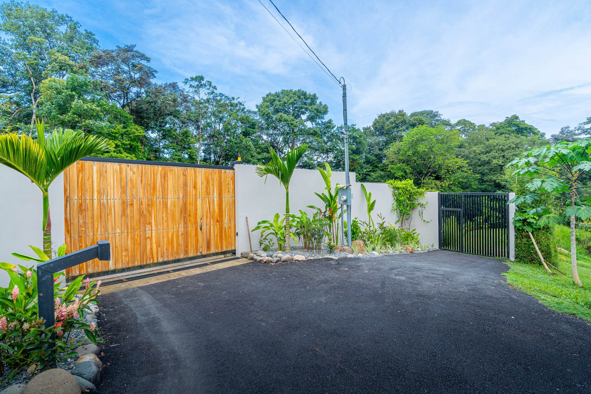 Conveniently Located Homestead in Gated Neighborhood w/ Paved Roads