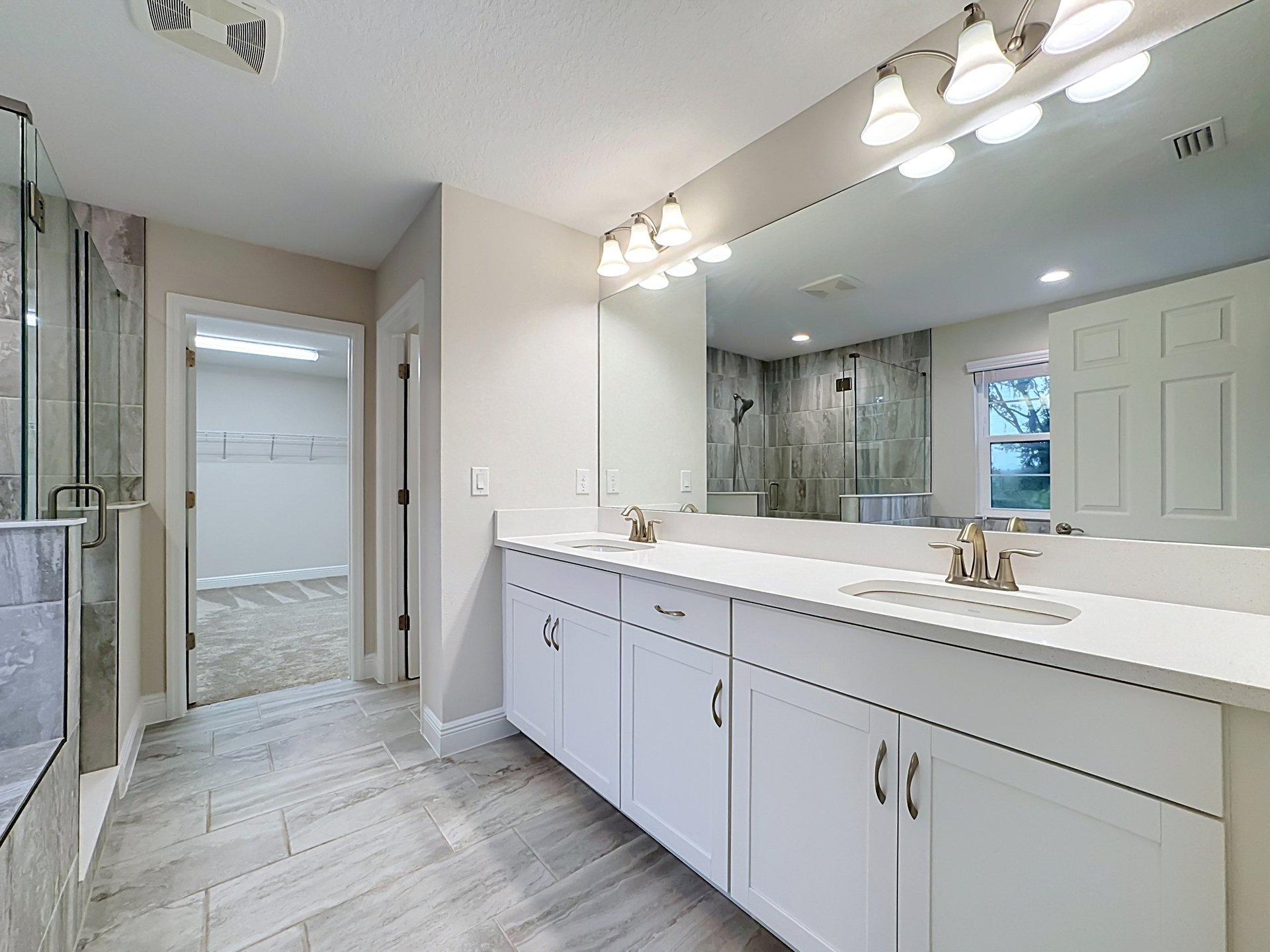 Move-In Ready Pelican in Hawkstone — No Builder Wait, $40K in Upgrades