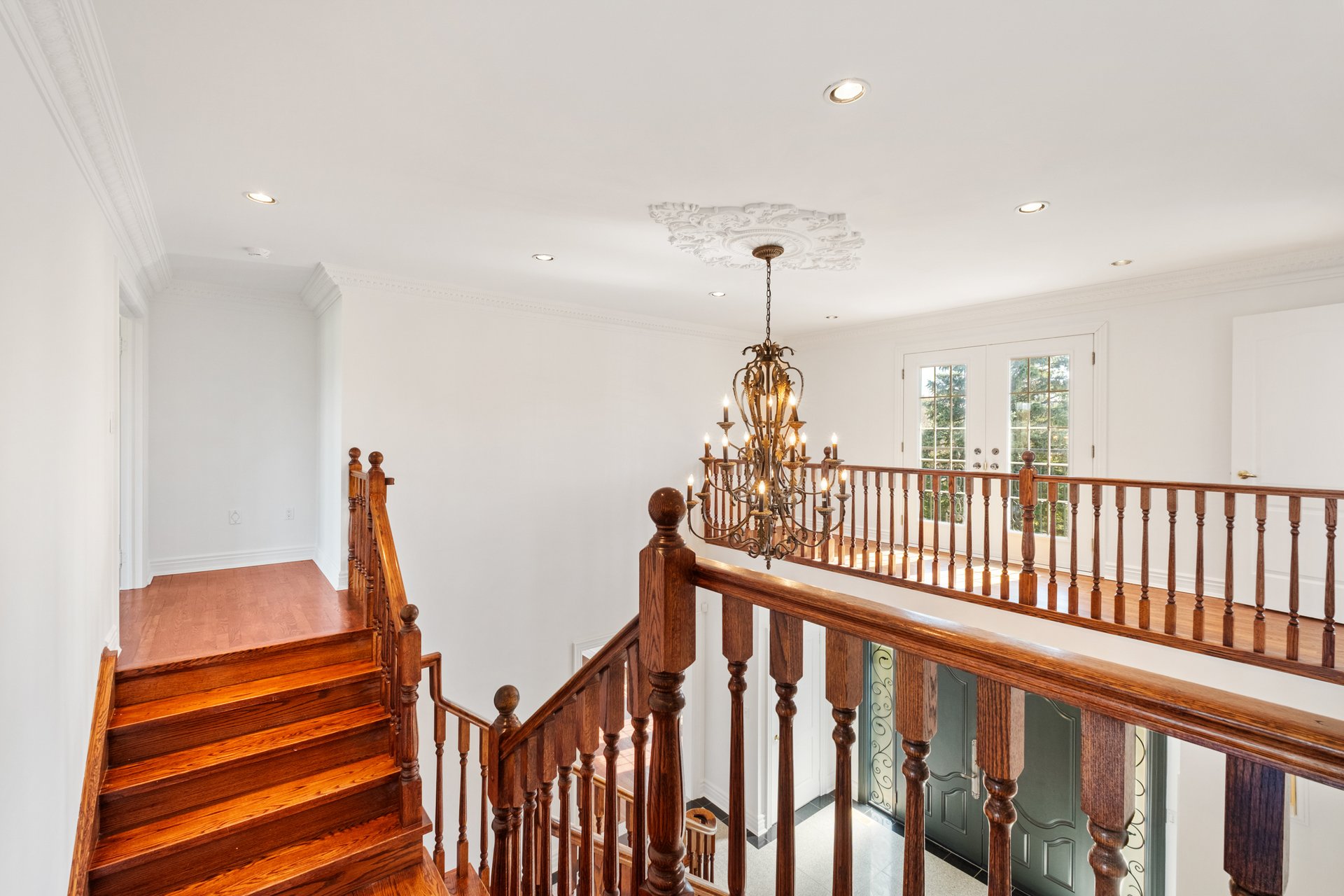 19 Logan Crt 