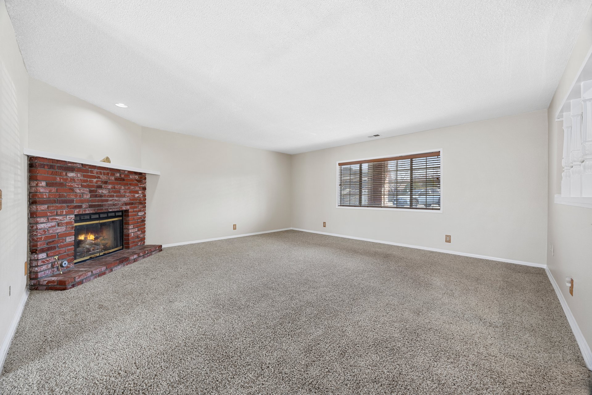 Charming Cul-de-Sac Home in East Golden Hills – 21941 Fig Court