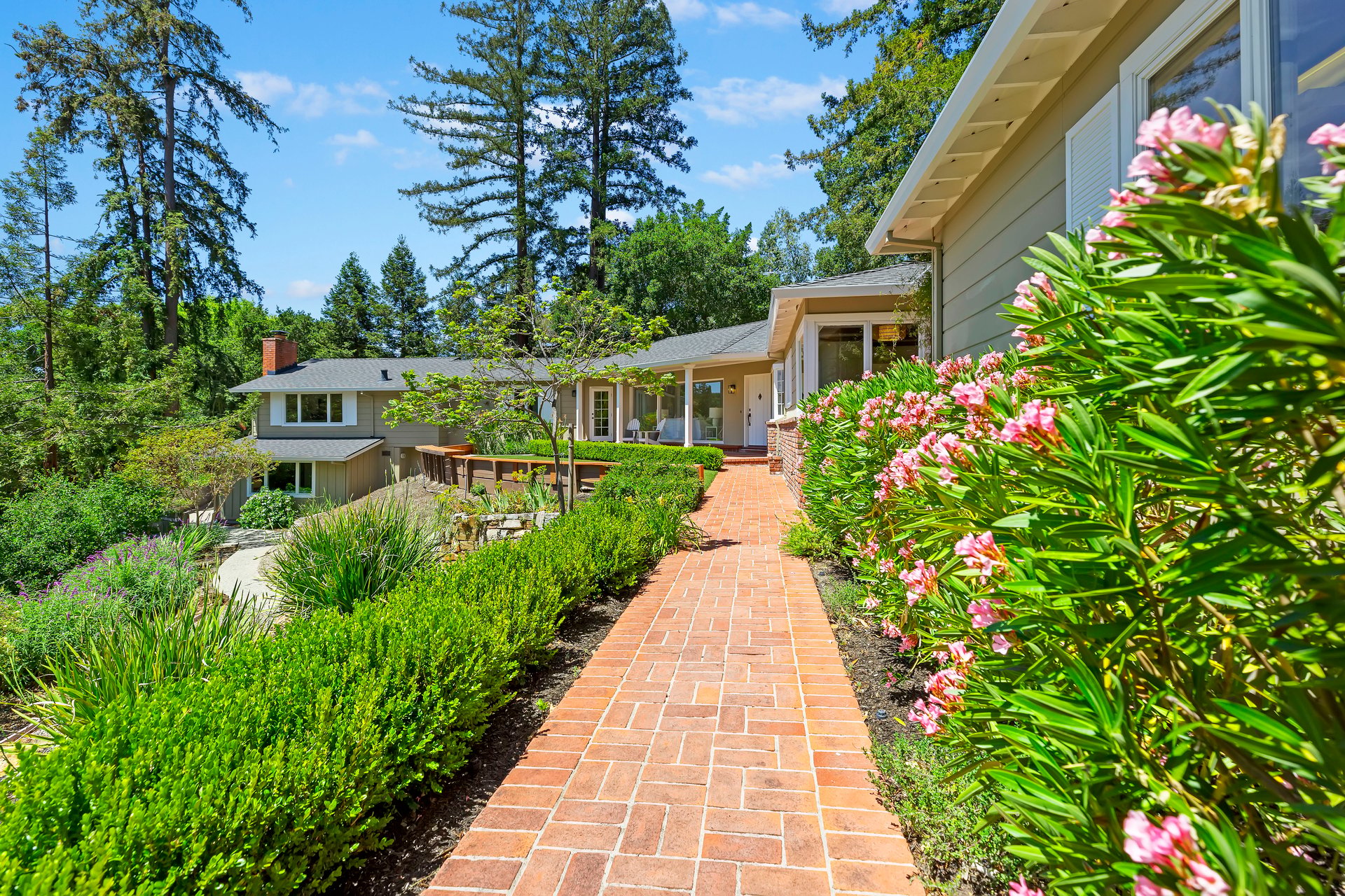 1087 Rahara Drive