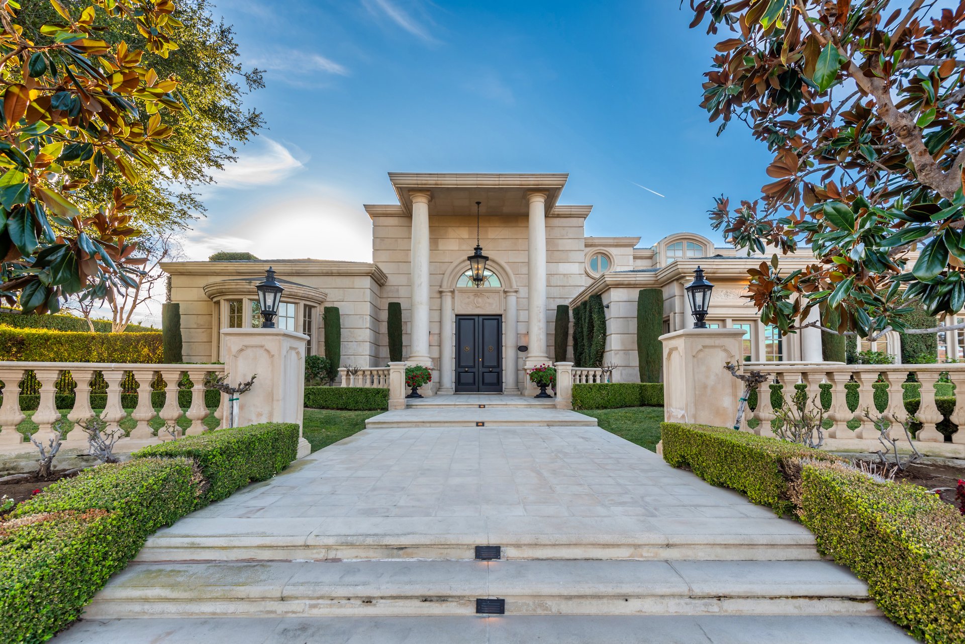 996 Vista Ridge Lane