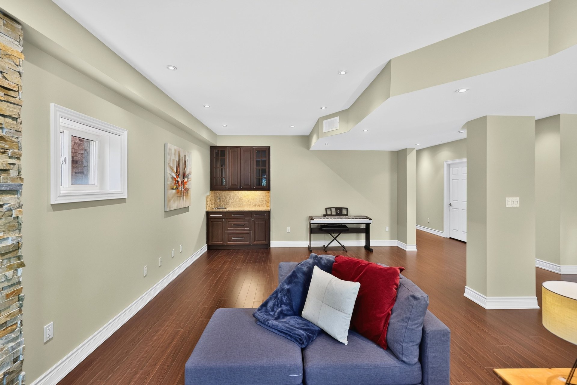 2269 Whitworth Drive, Oakville 