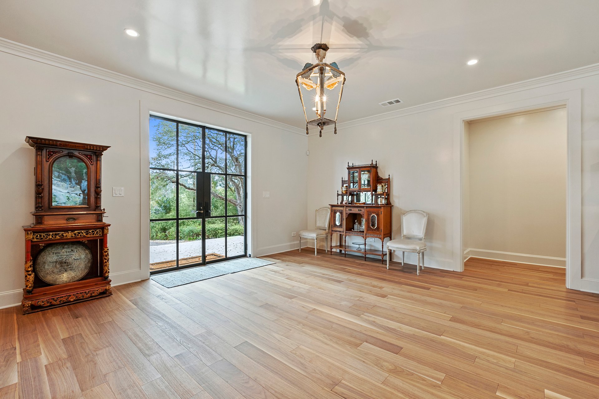 3604 Westlake Drive 