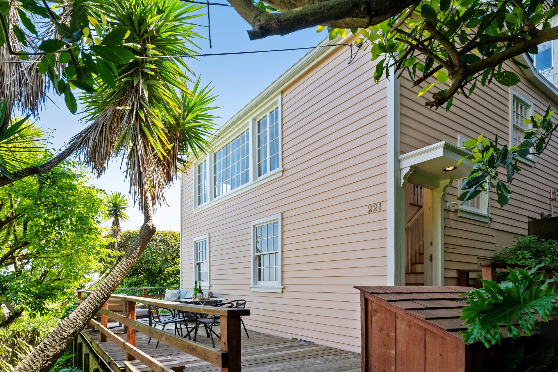 Iconic Filbert Steps Cottage