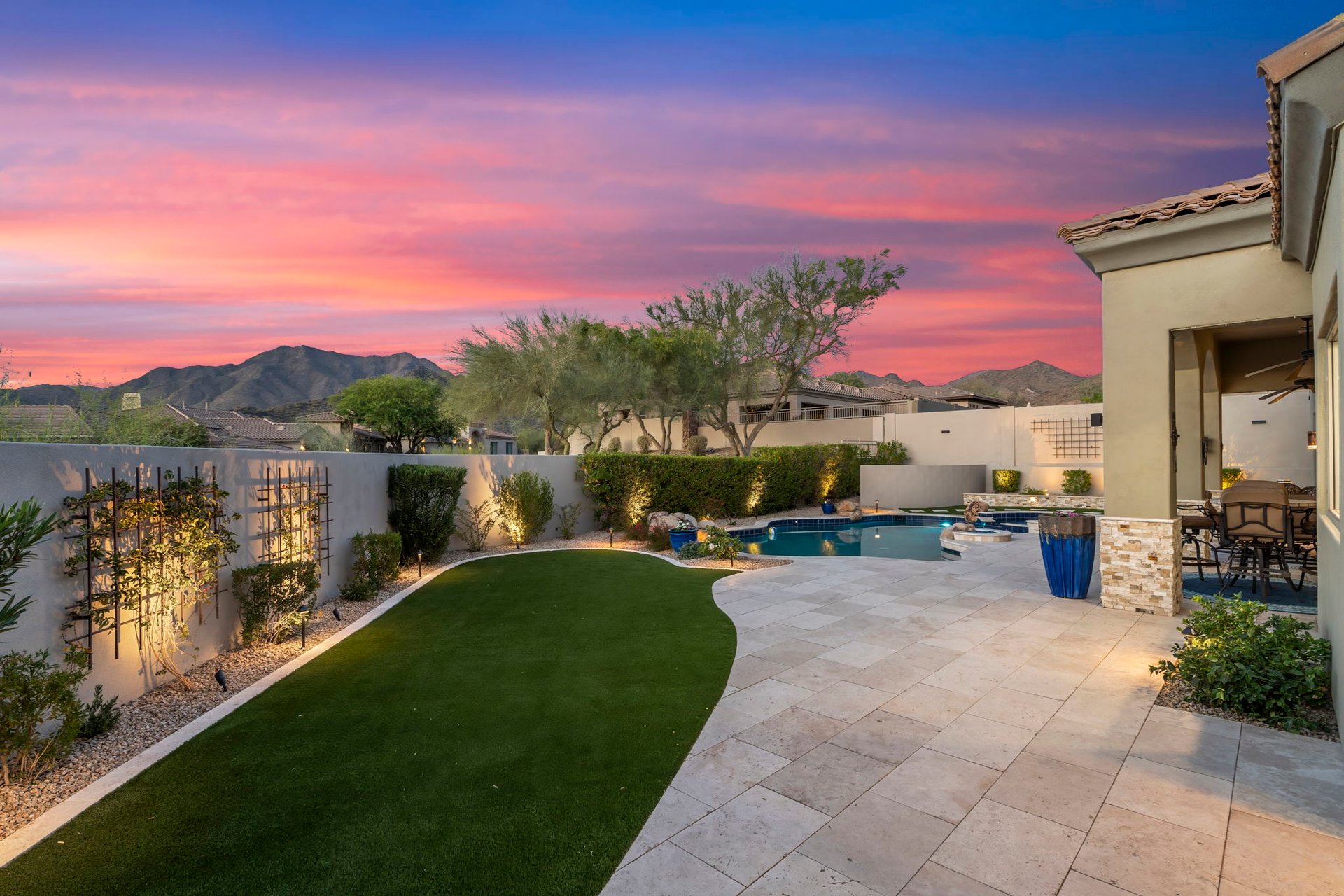 10952 E KORA Lane