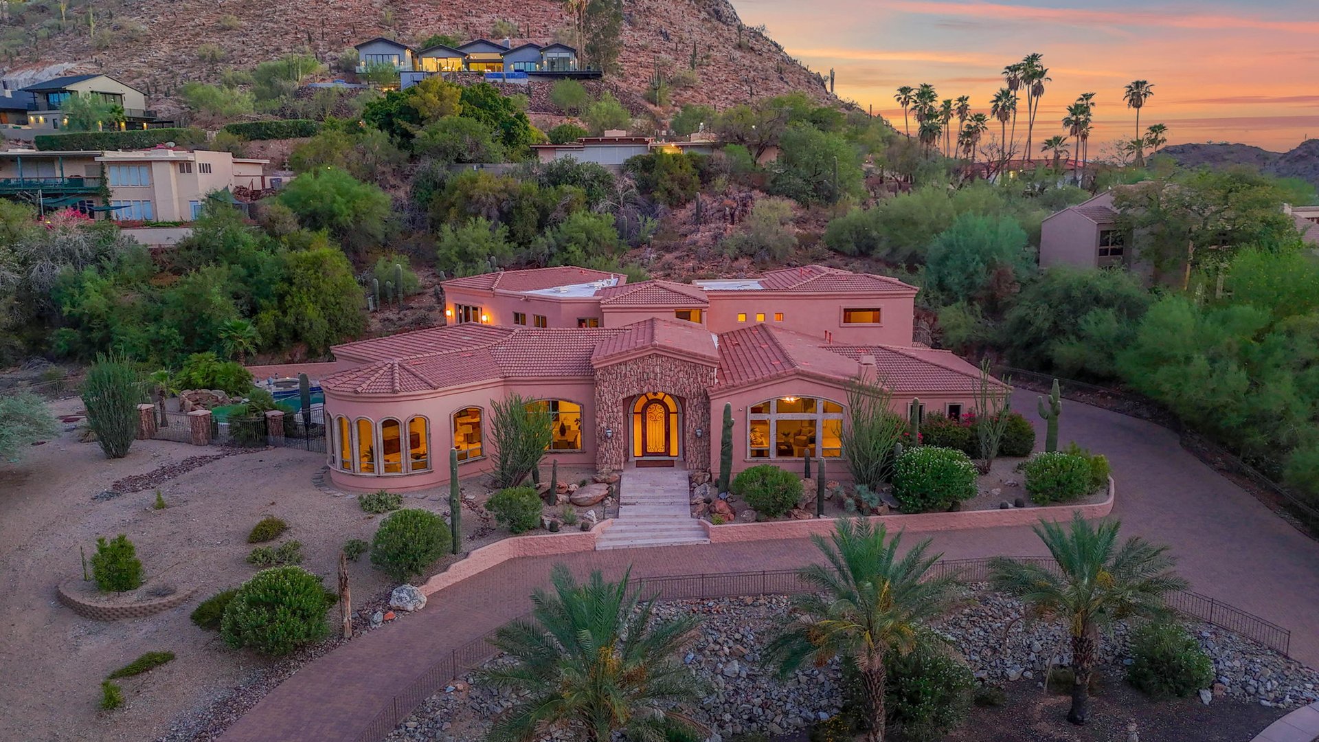 4141 E LAKESIDE Lane