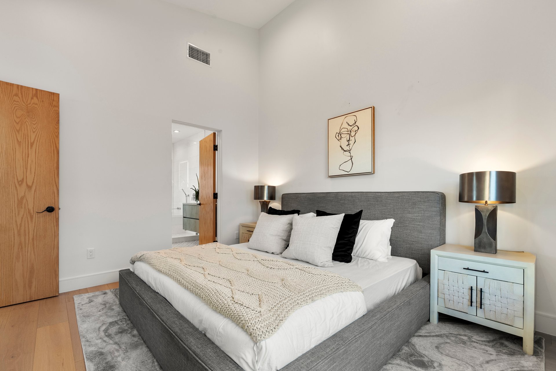 1033 N Vista St, West Hollywood