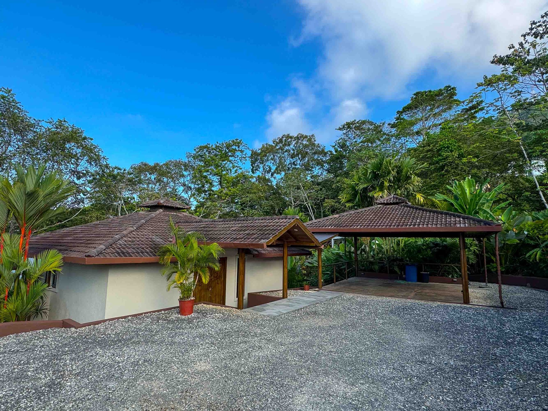 Rental Income Producer Casa Perezoso Lavish Estate With Ocean Views