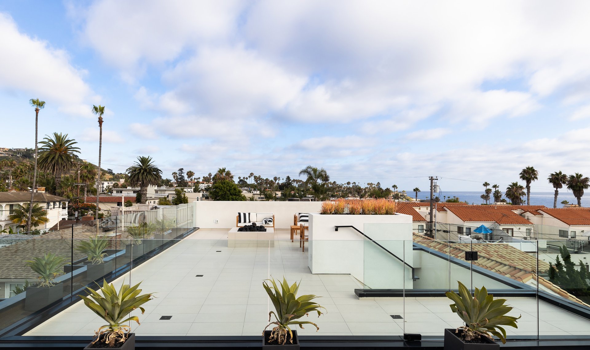 327 Nautilus St