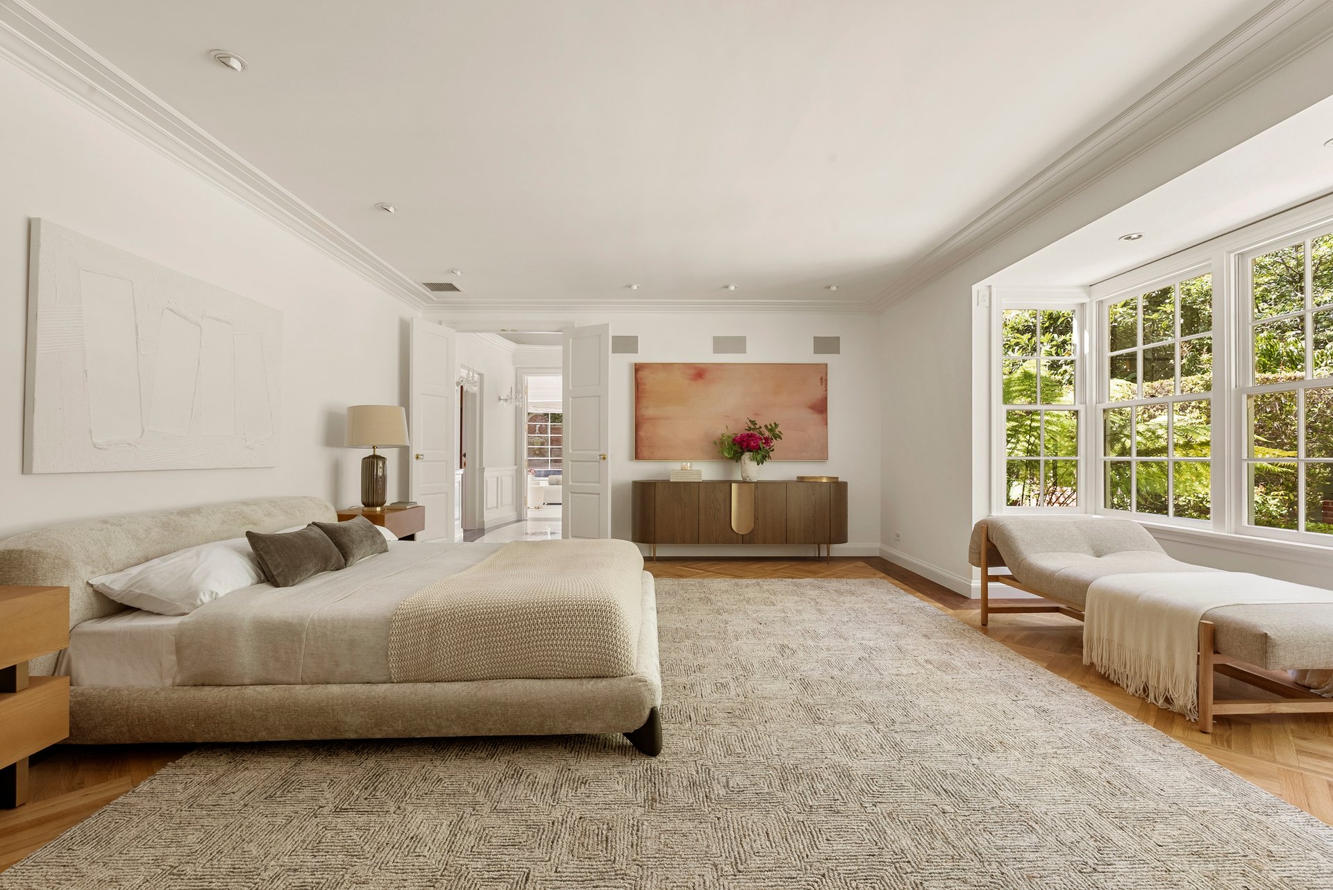 1001 N Crescent Dr, Beverly Hills 