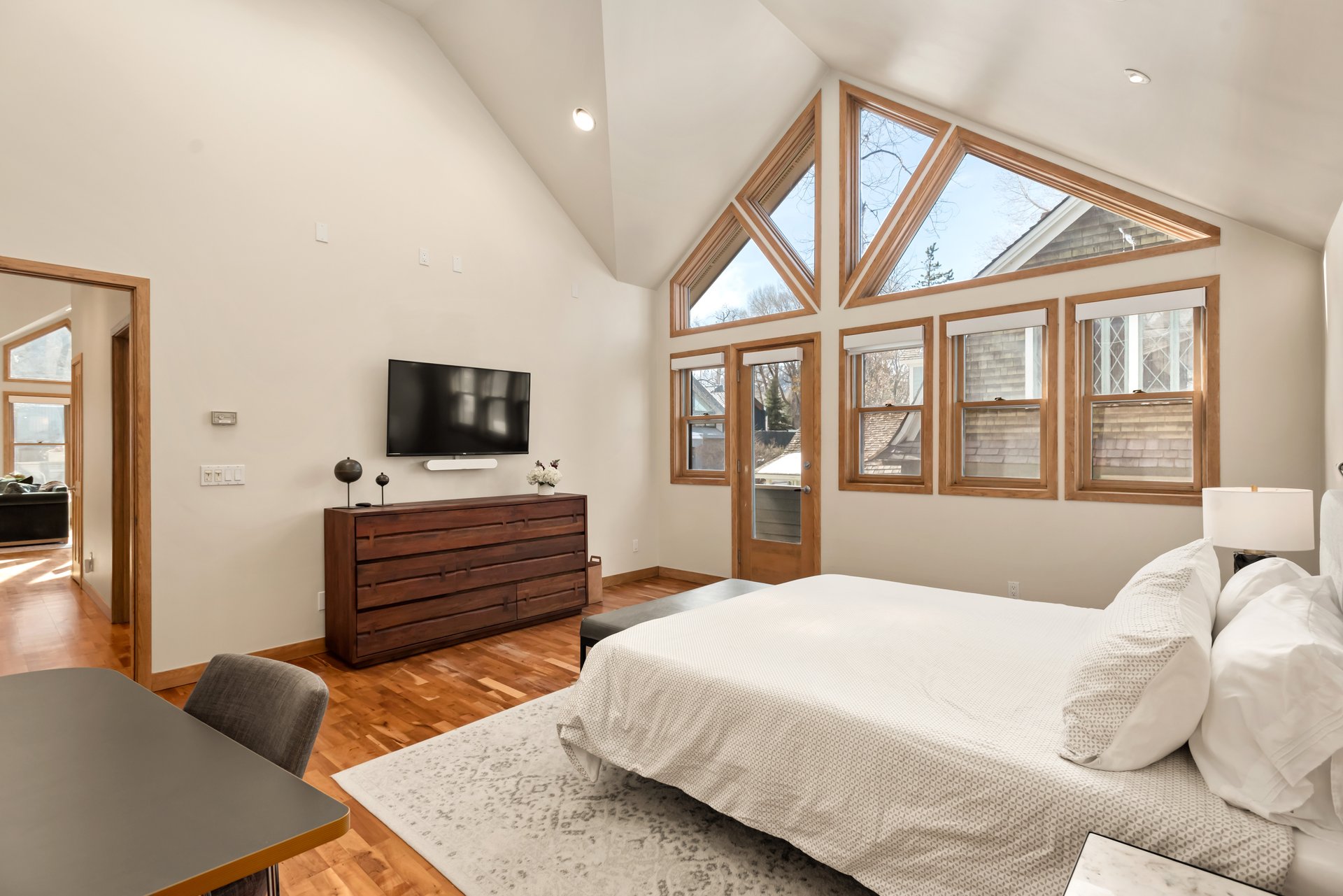 Downtown Penthouse with Mountain Views & Summer Vibes