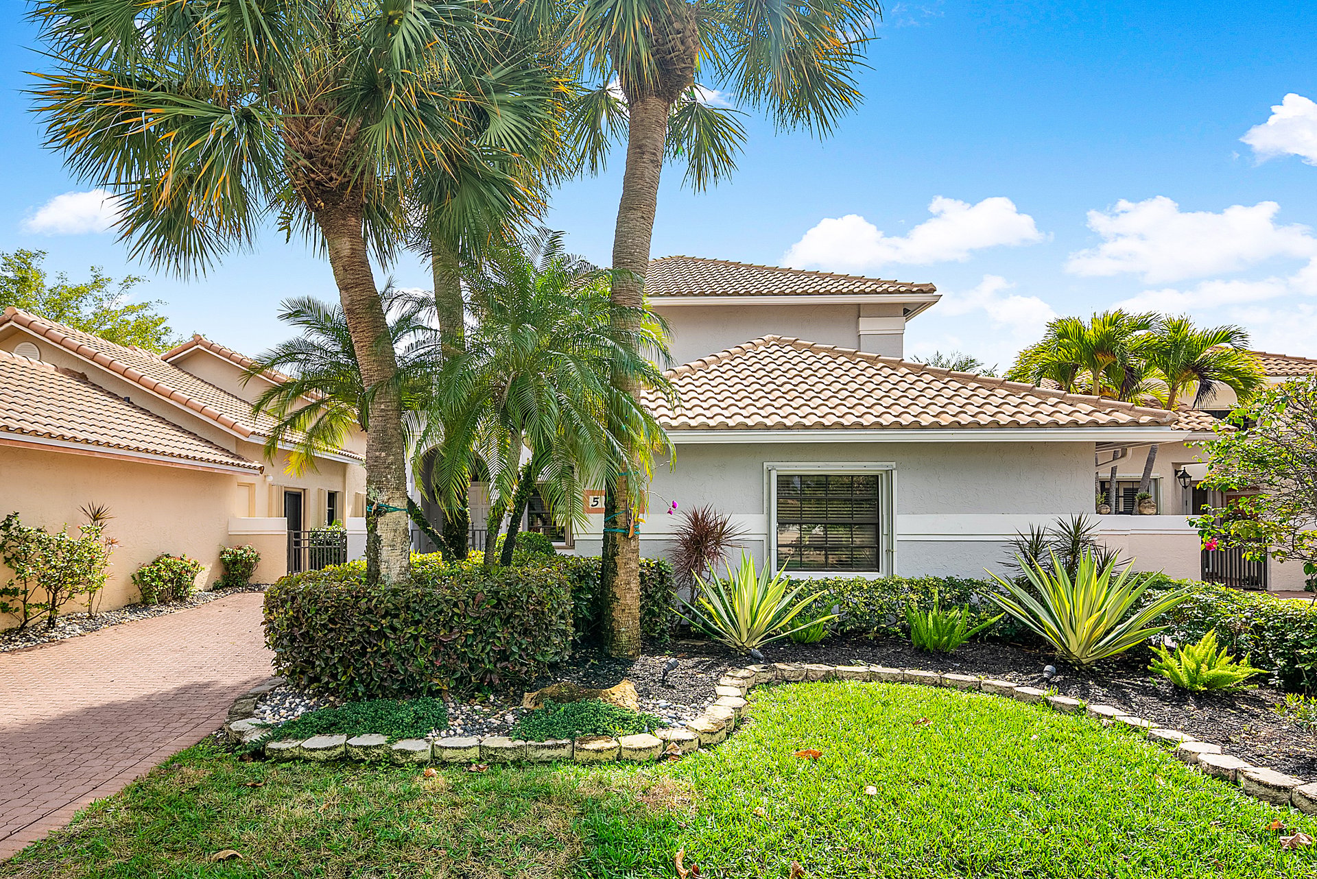 5068 Via De Amalfi Drive