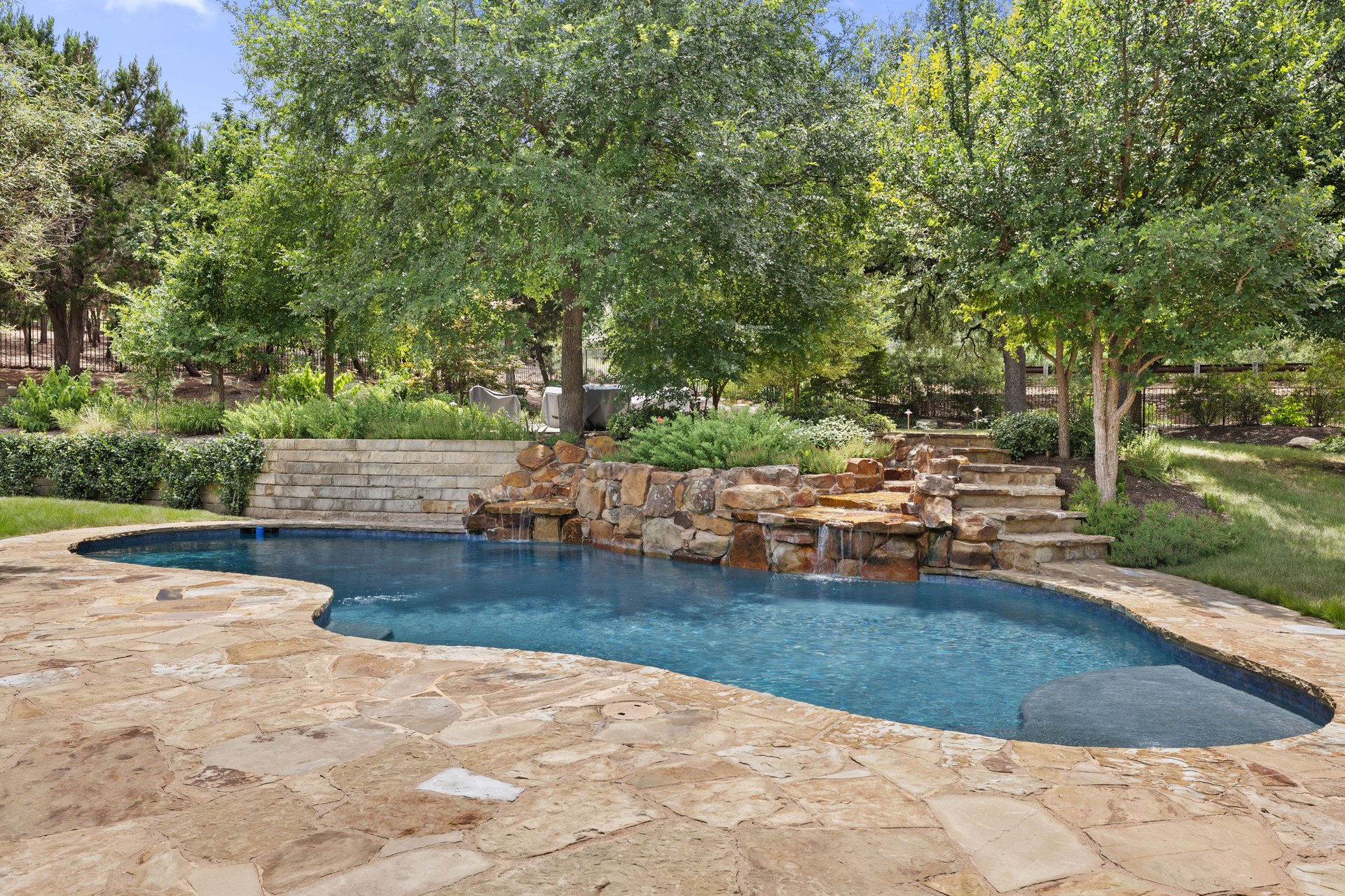 12821 Hacienda Ridge