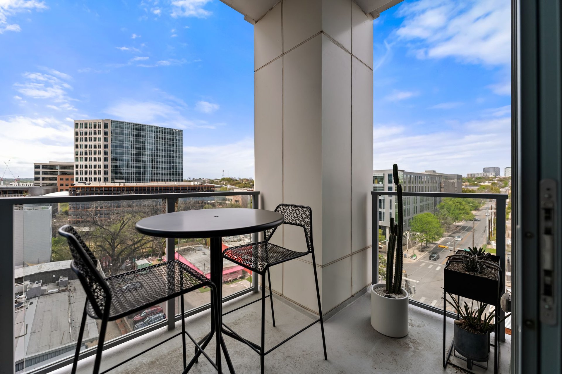 501 West Ave #704