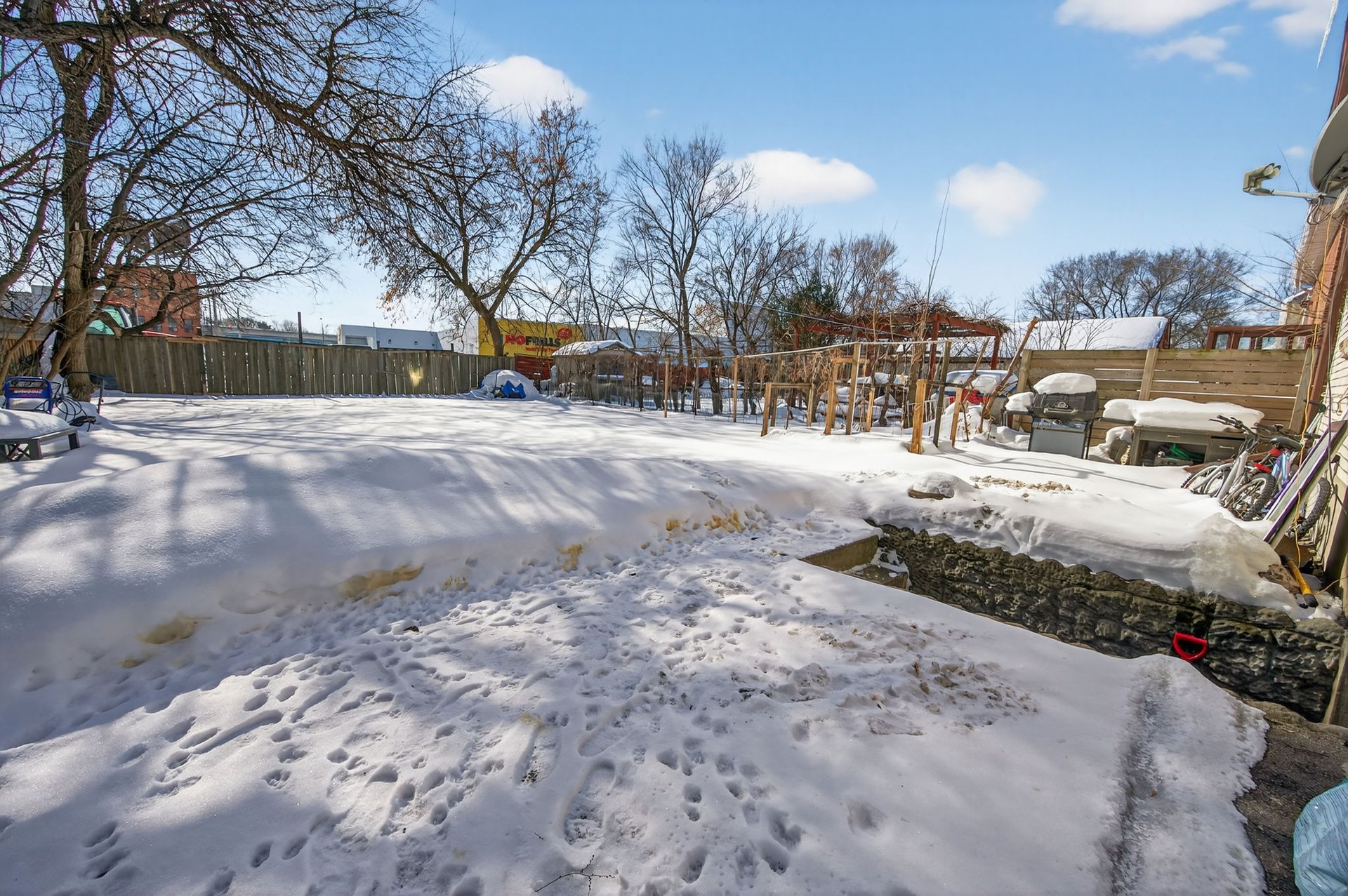 Beautifully Renovated Upper-Unit