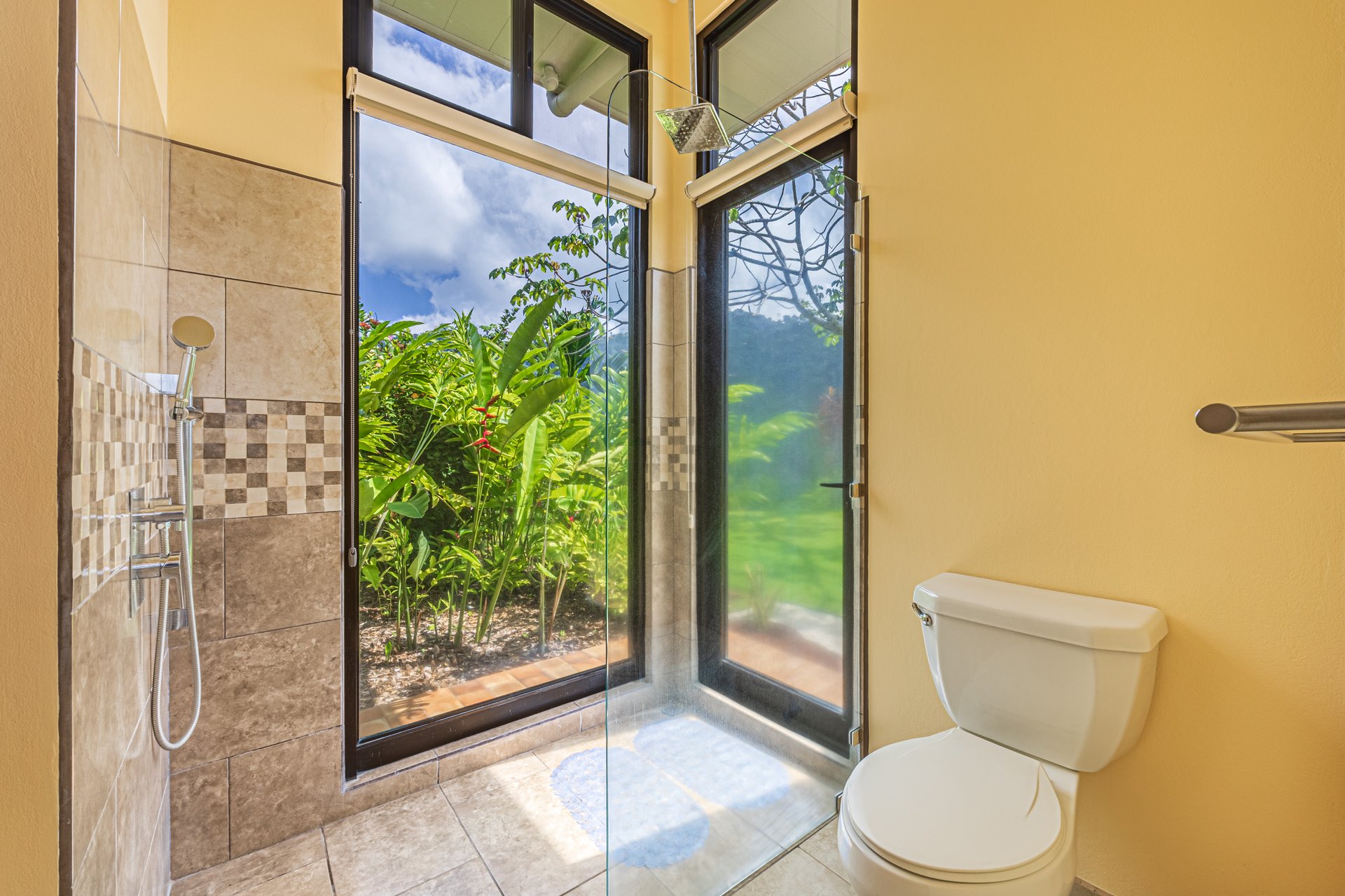 Luxury Ocean View Home with Infinity Pool in Hills of Portalon – Move-In Ready