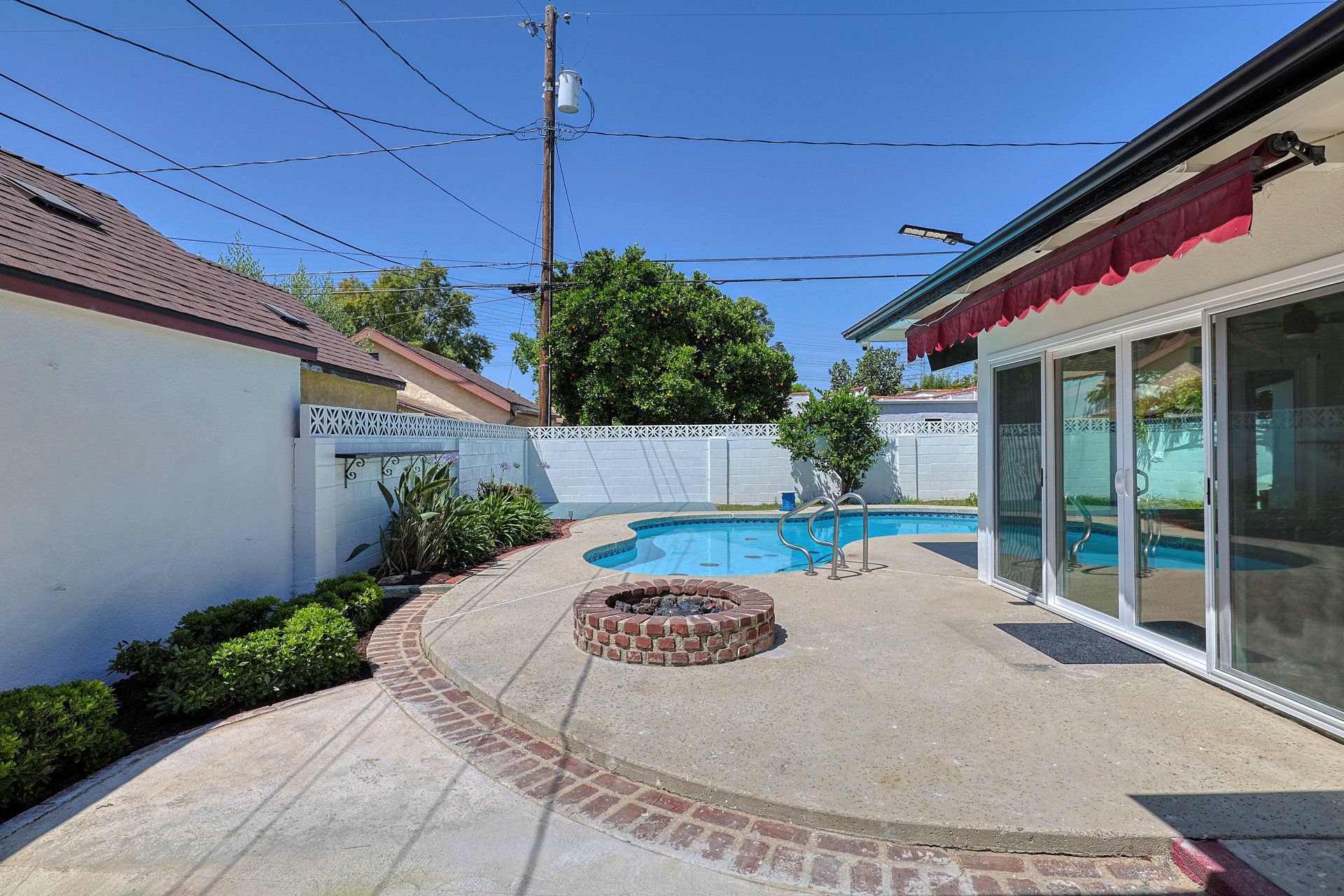 343 N Fairview St