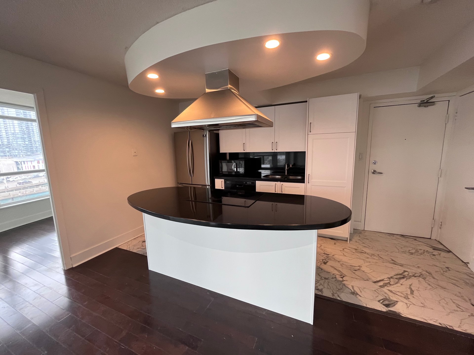 550 Queens Quay  911