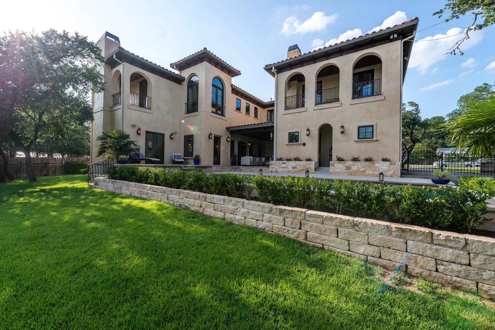 Majestic Santa Barbara in Rollingwood