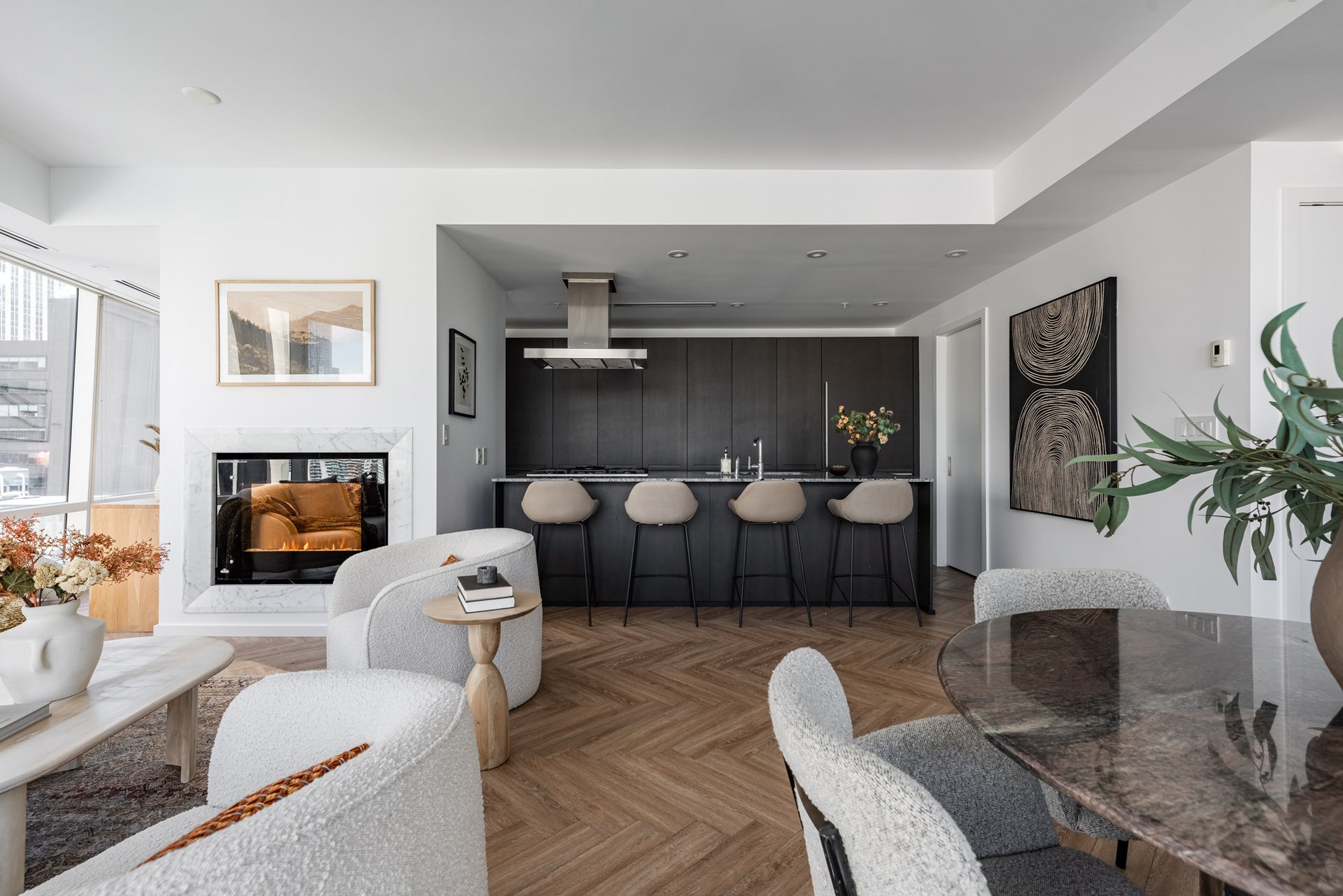 Suite 1906- 180 University Avenue