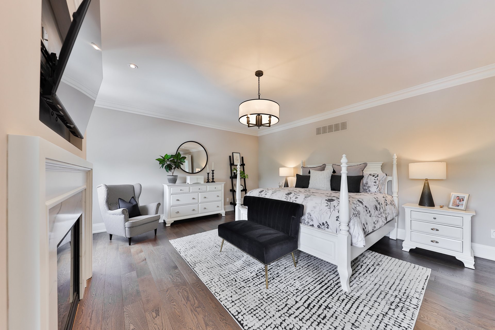 408 Saville Crescent, Oakville