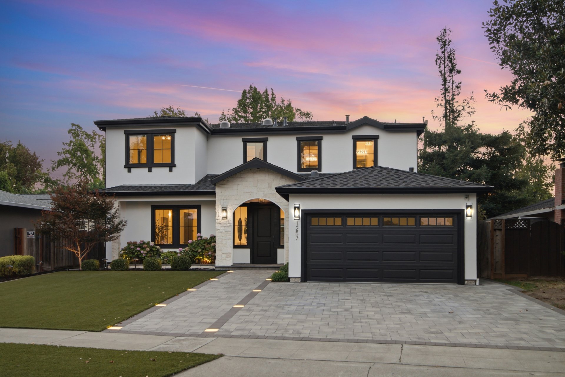 1257 Woodlawn AVE