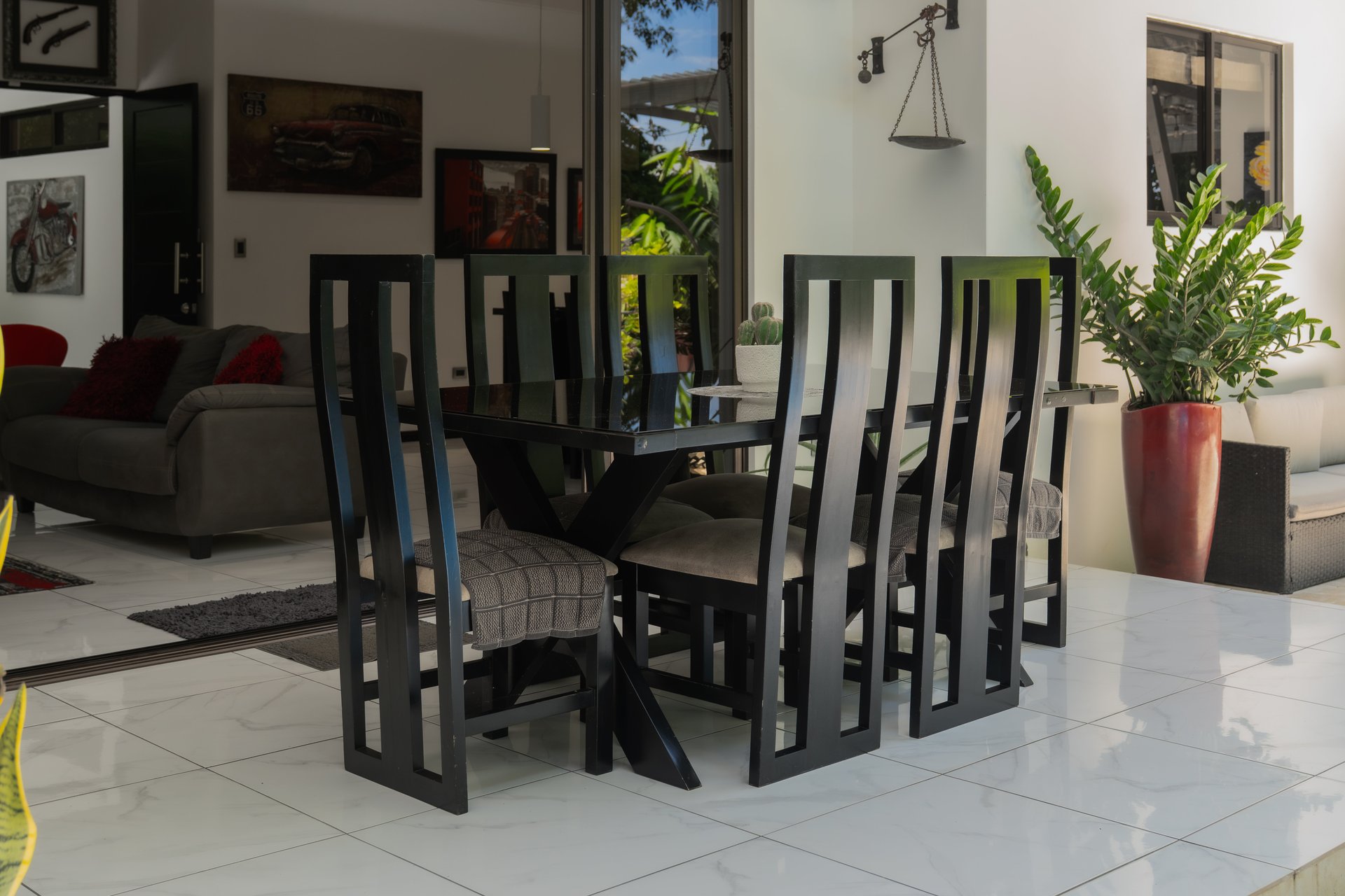 Charming 2 Bedroom Home + Studio located in heart of Uvita 