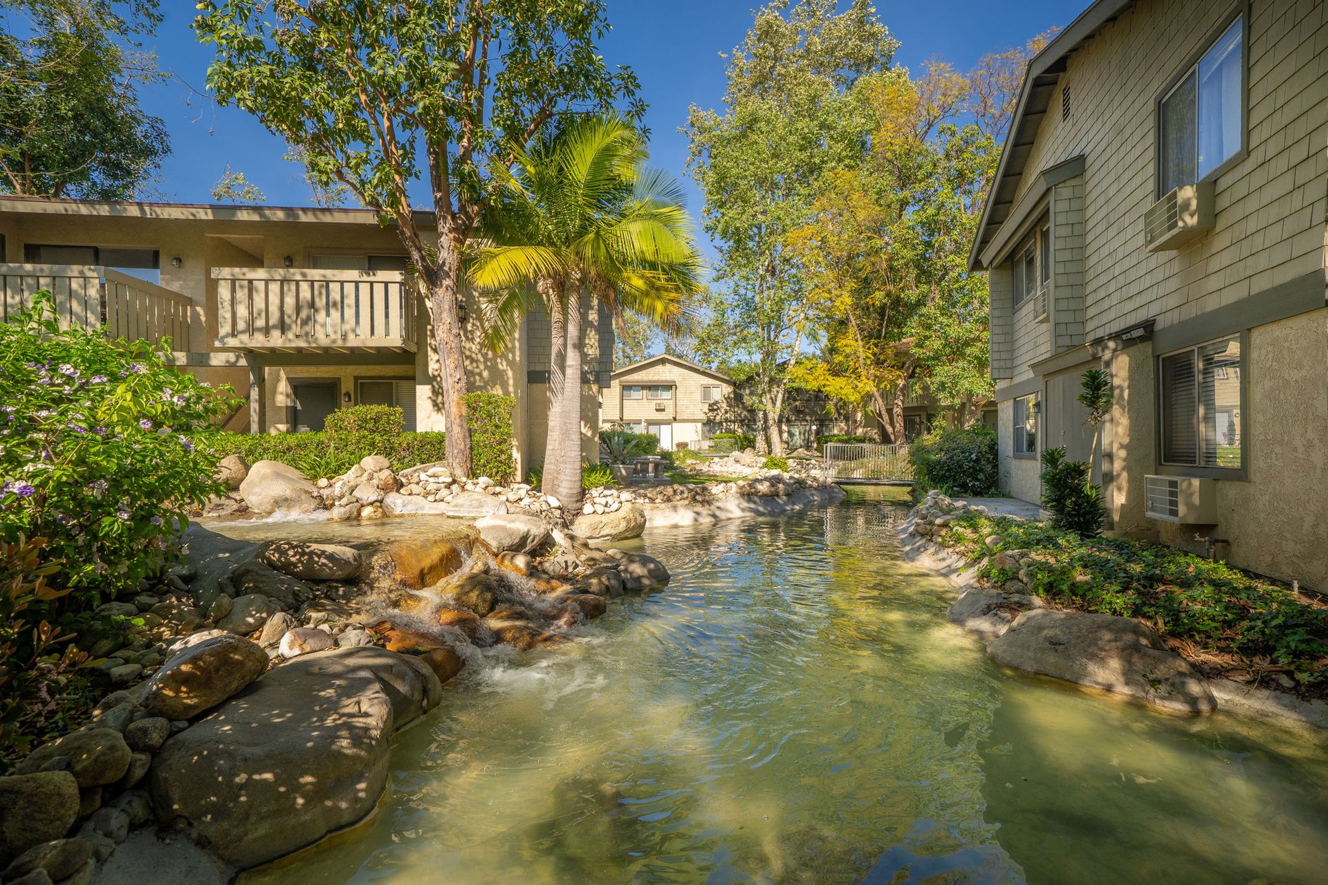 960 E Bonita Avenue 91