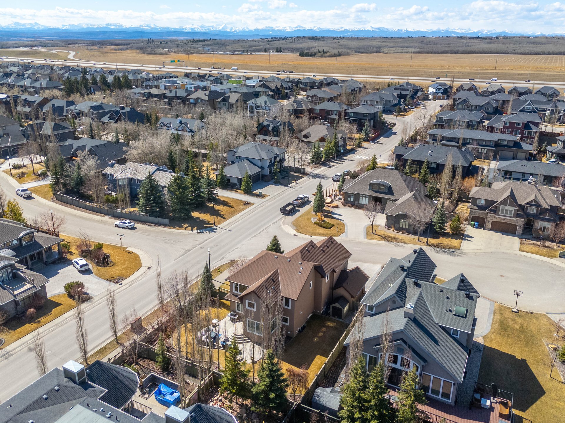 123 Wentworth Court SW