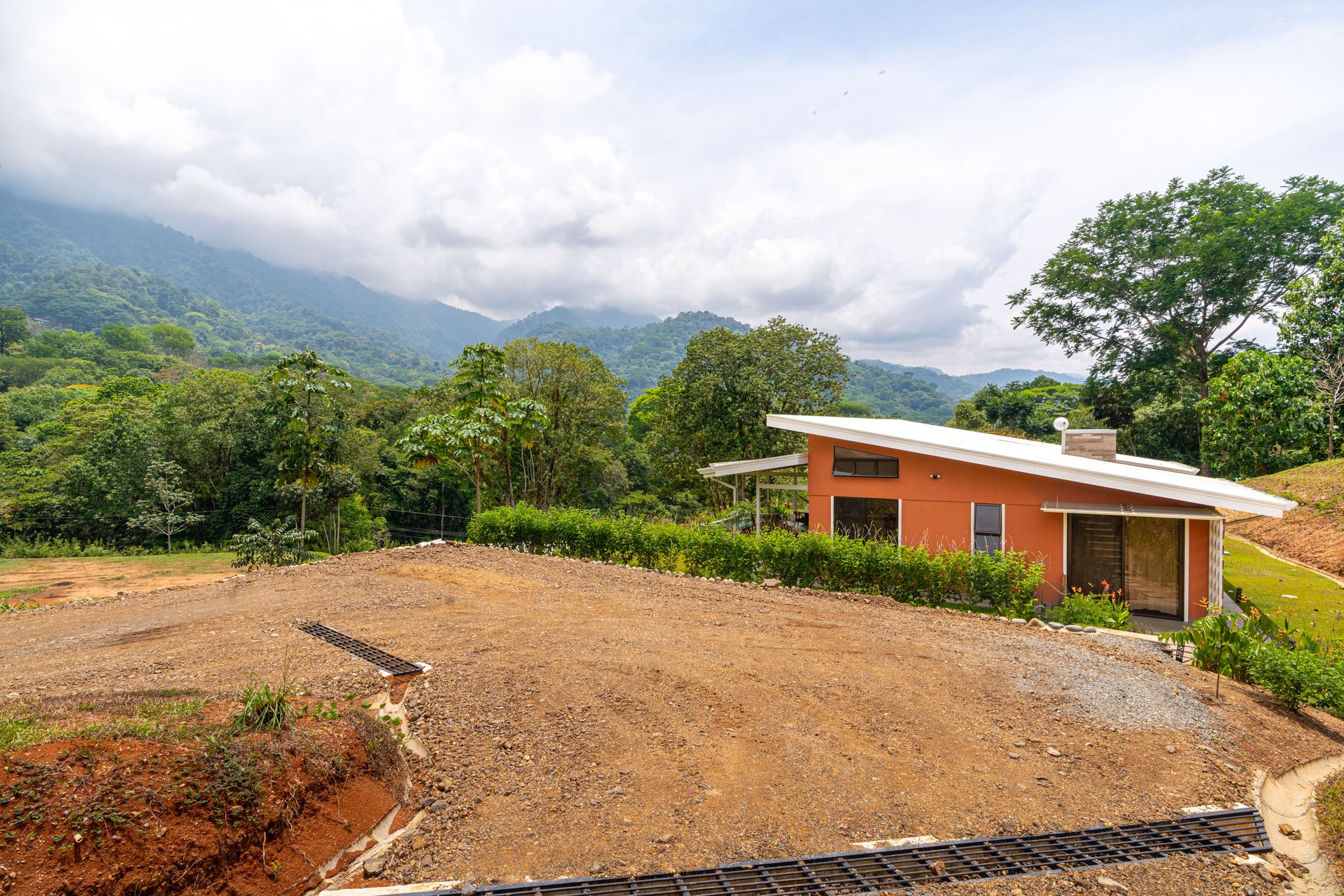 Stunning 4-Bedroom Home with Mountain Views – Perfect Blend of Seclusion and Convenience.
