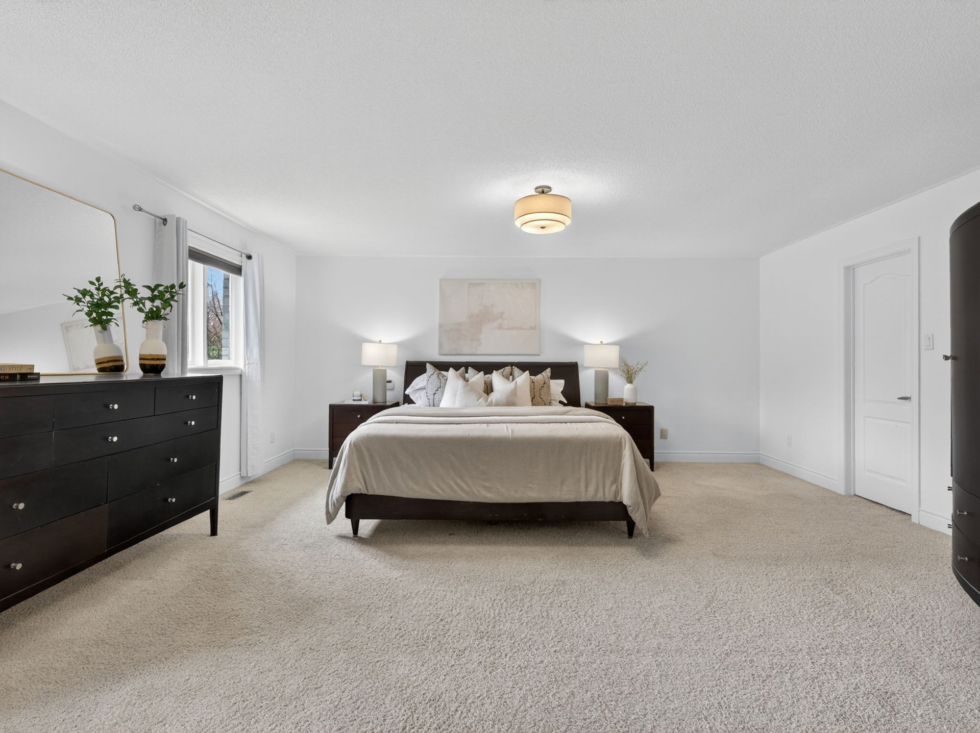 SOLD: Beautifully Landscaped