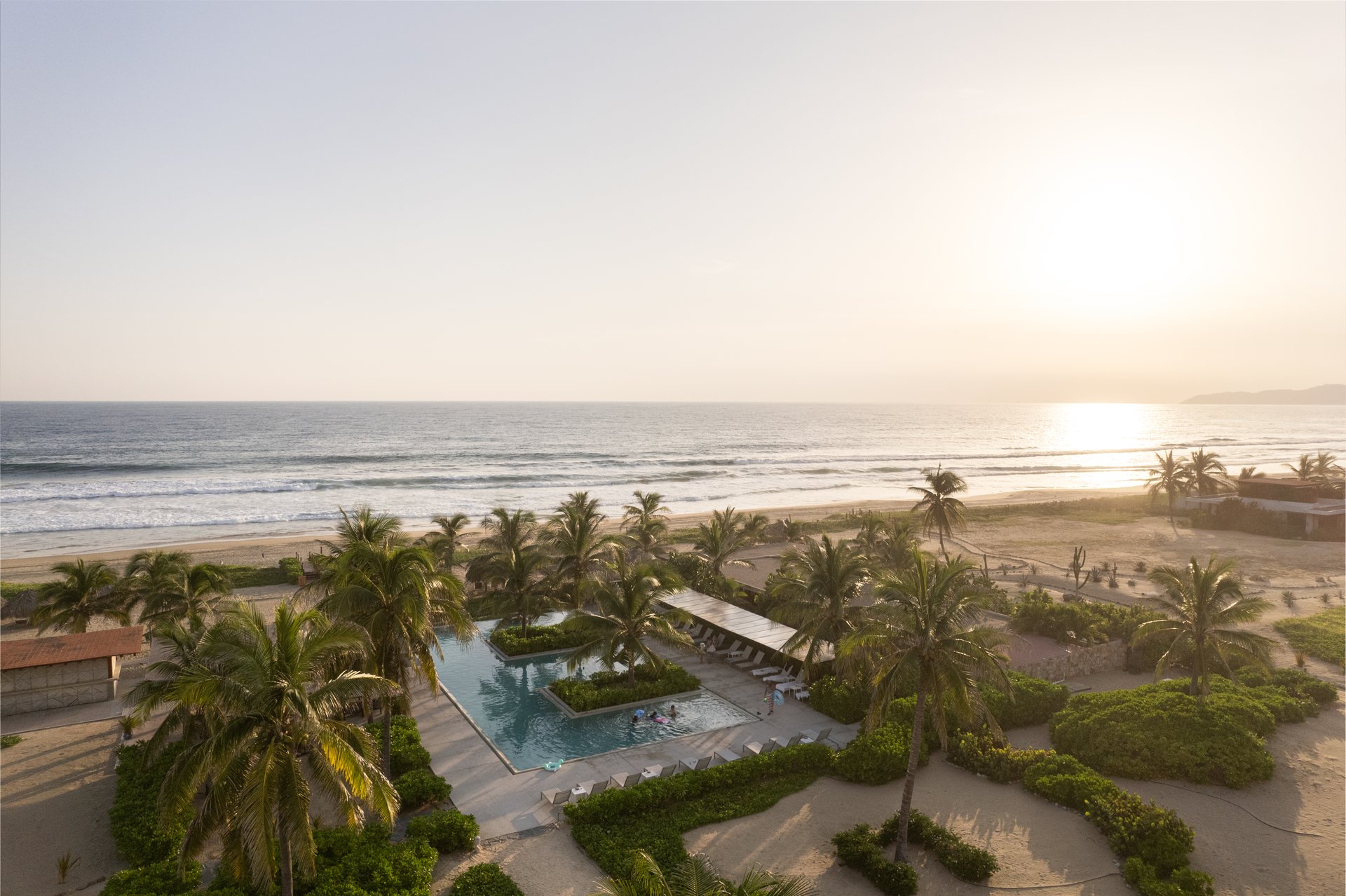 Marea Beachfront Villa H48