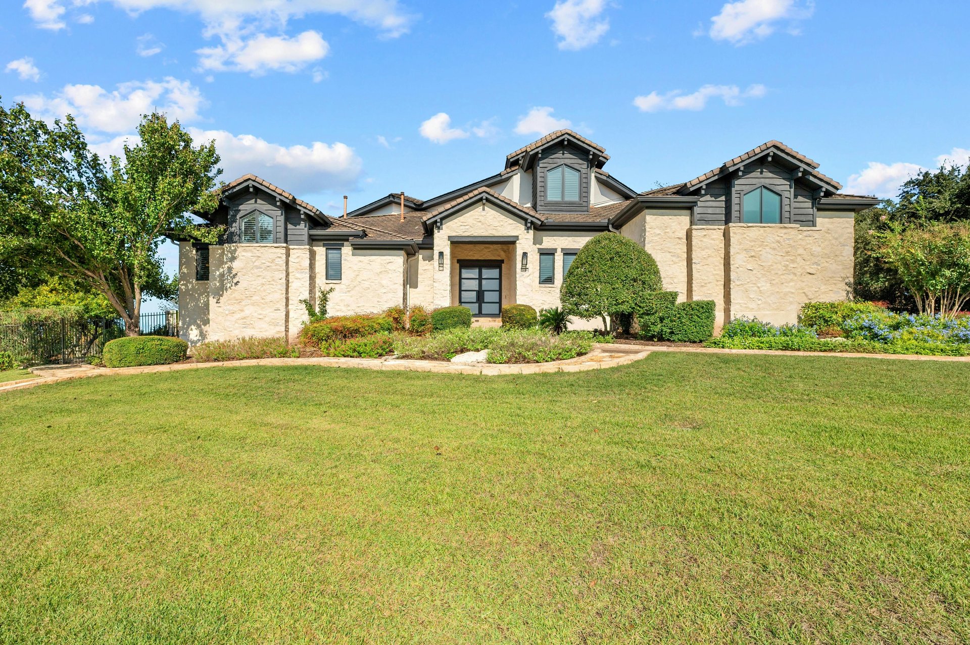 3816 Agape Lane