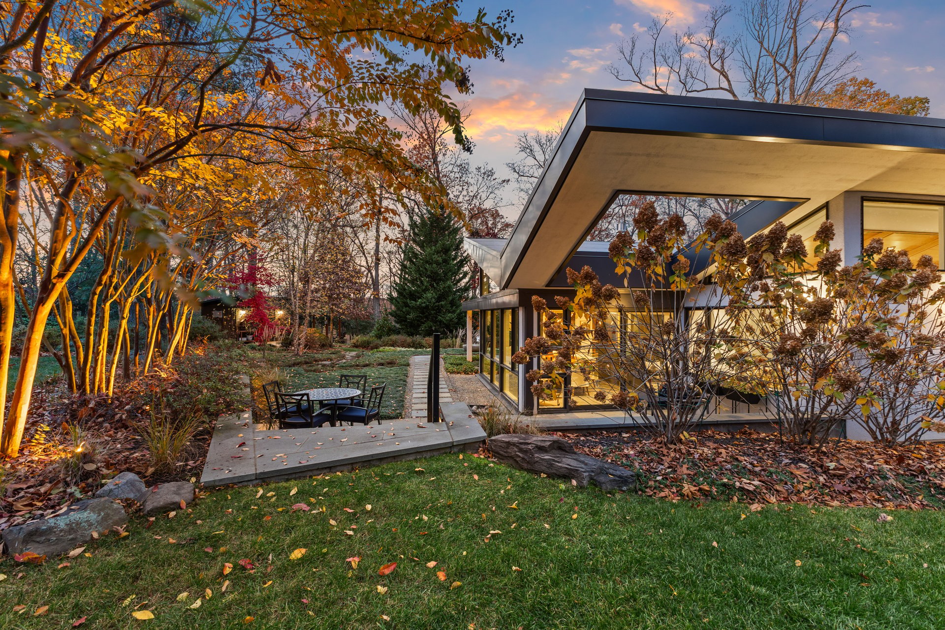 7713 Tauxemont Road