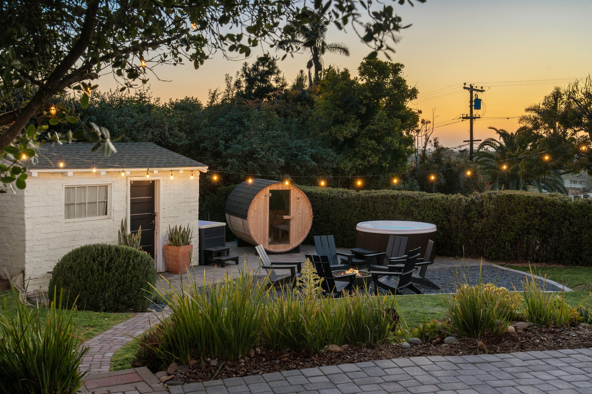 Bungalow On Highland
