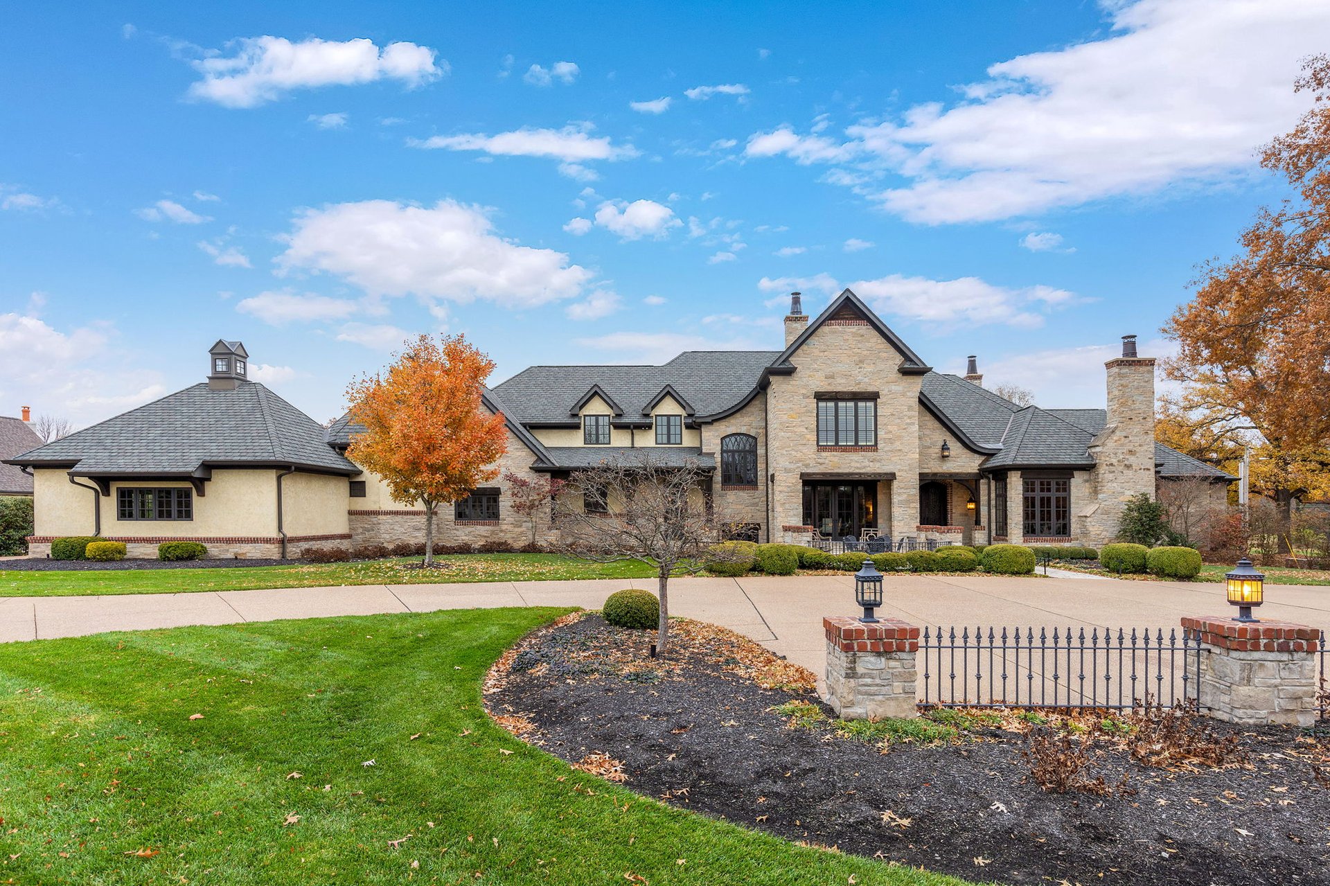 8 Bridle Lane