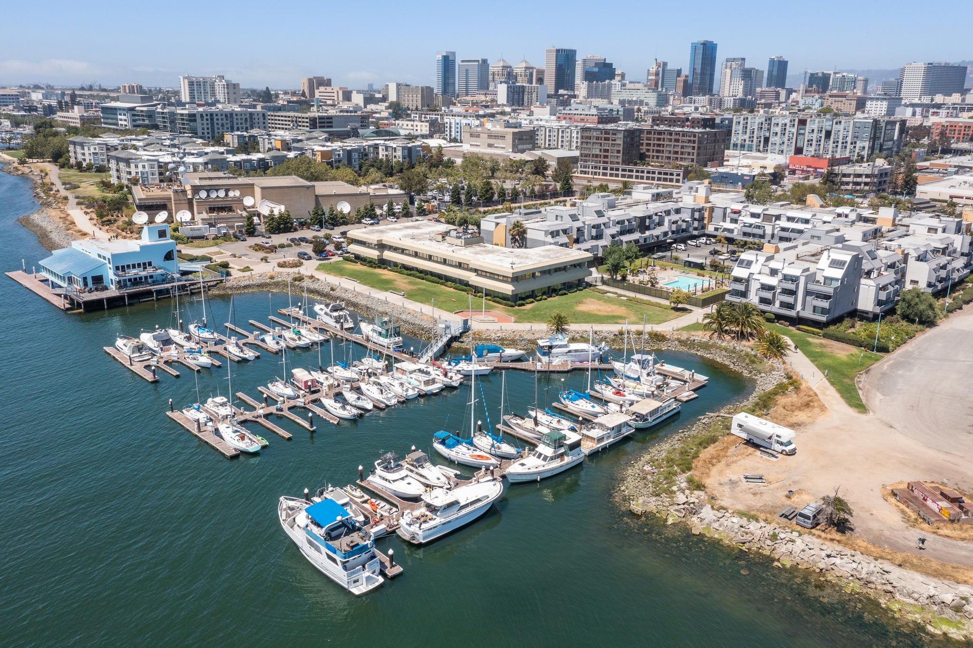 7 Embarcadero West #207
