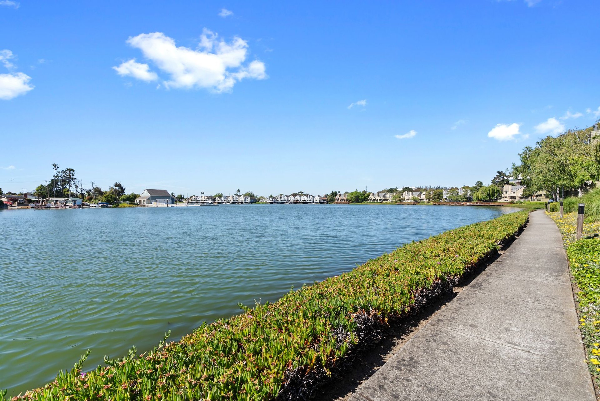 1090 Shoreline Drive