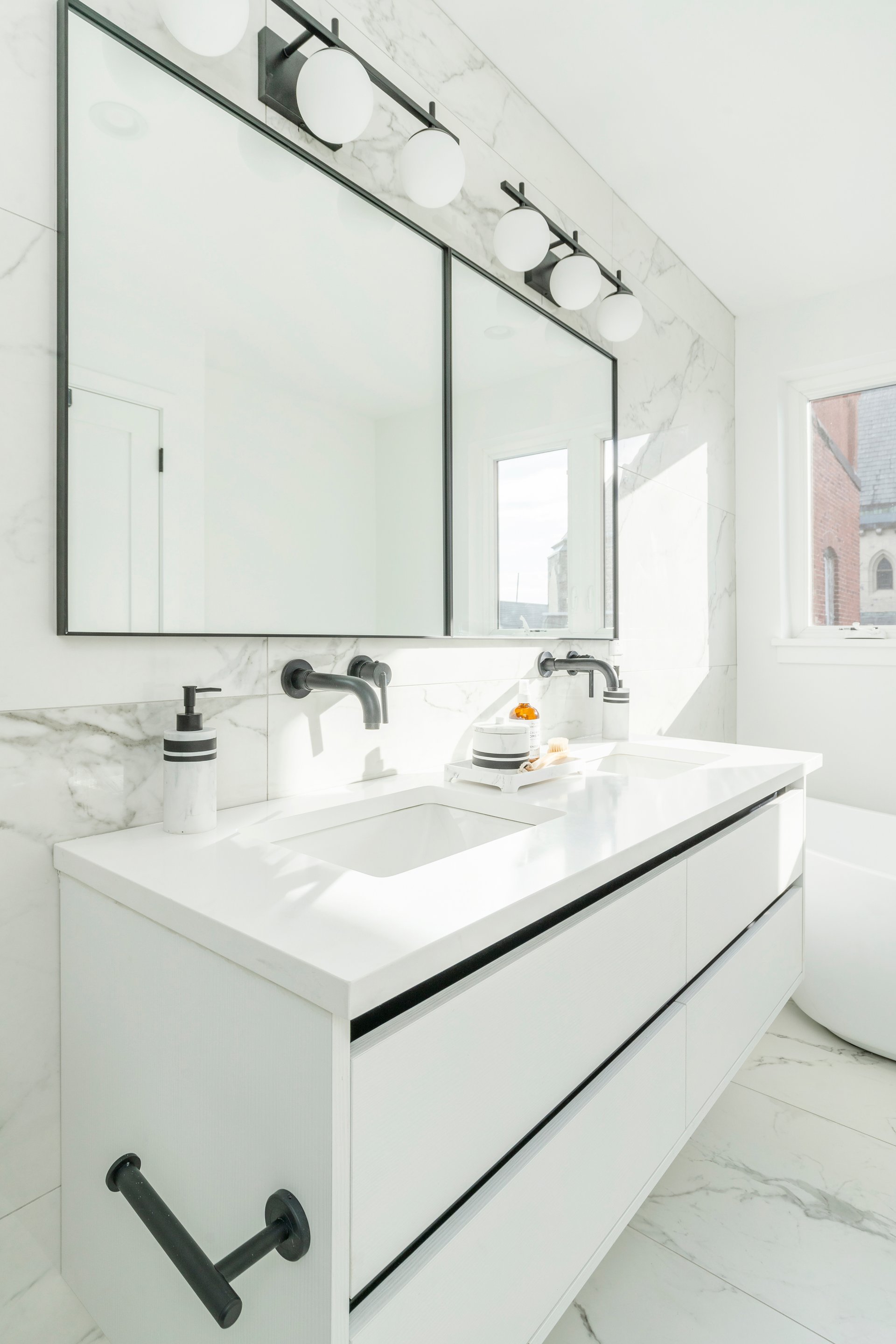 310 Reed St, Philadelphia, PA 19147