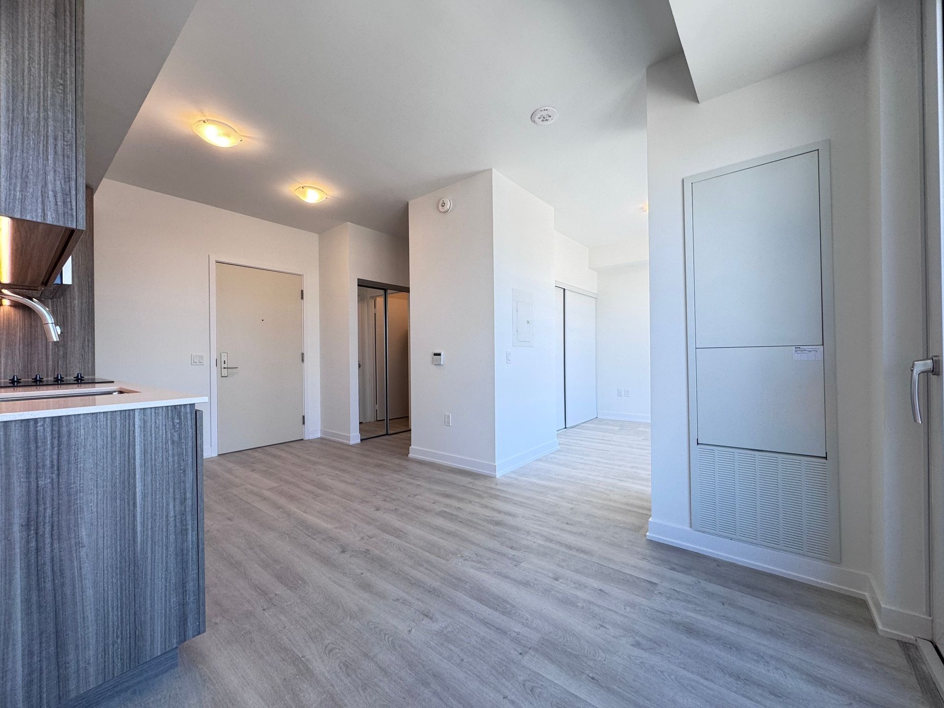 15 Richardson Street Unit: 1503
