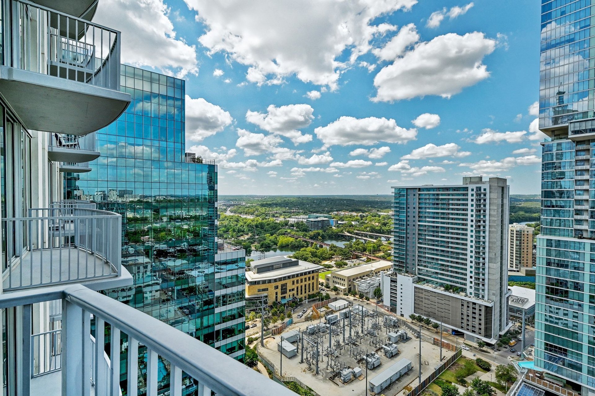 360 Nueces St. #2808  