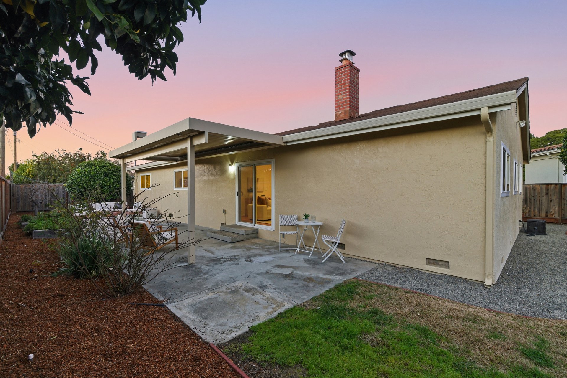 2560 Elliot Court