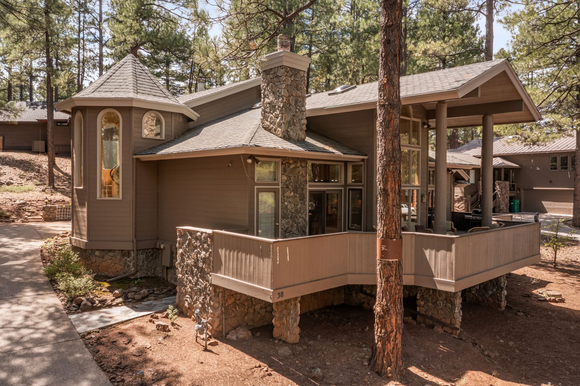 5779 GRIFFITHS Spring
