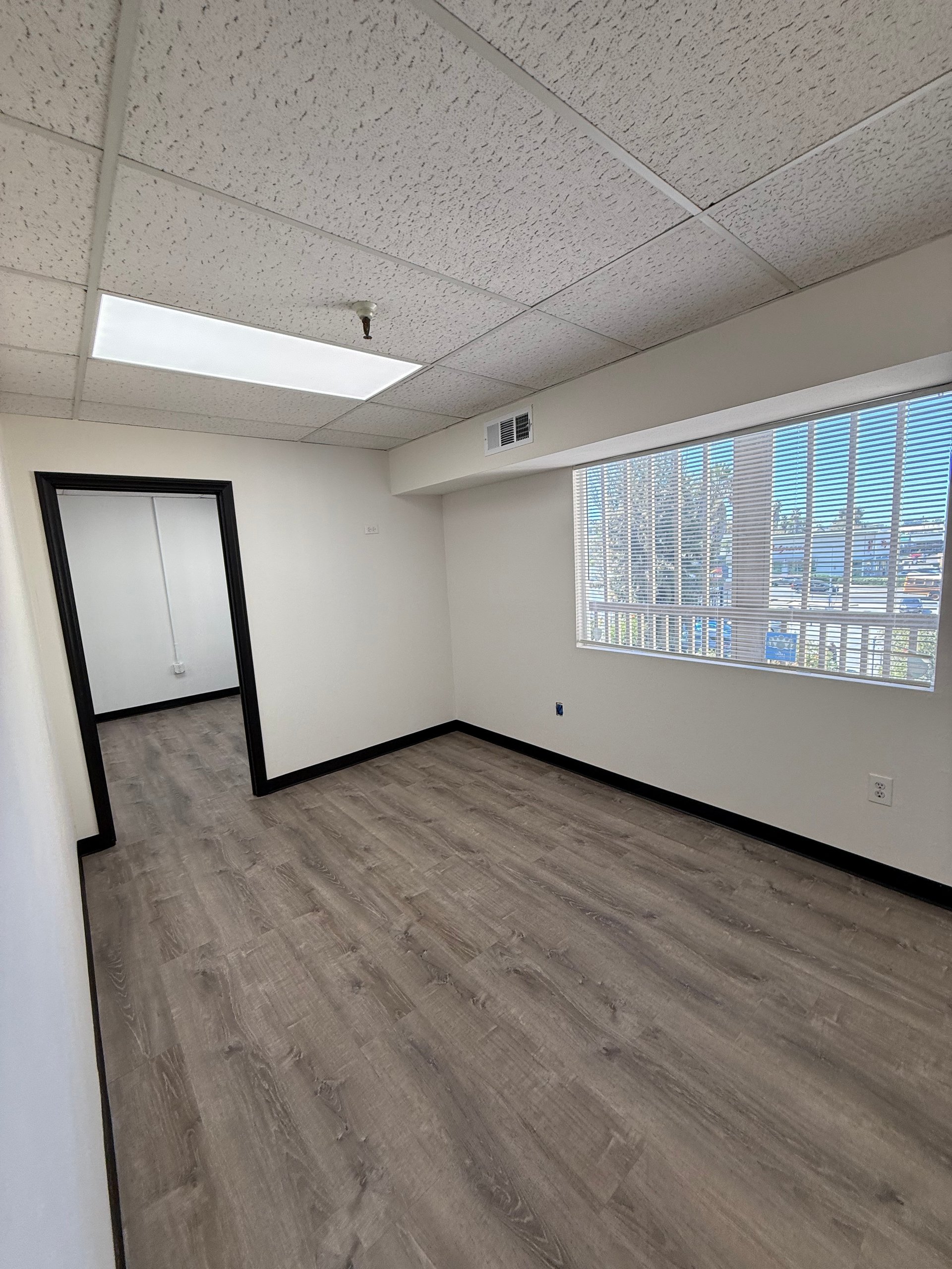 7227 Broadway