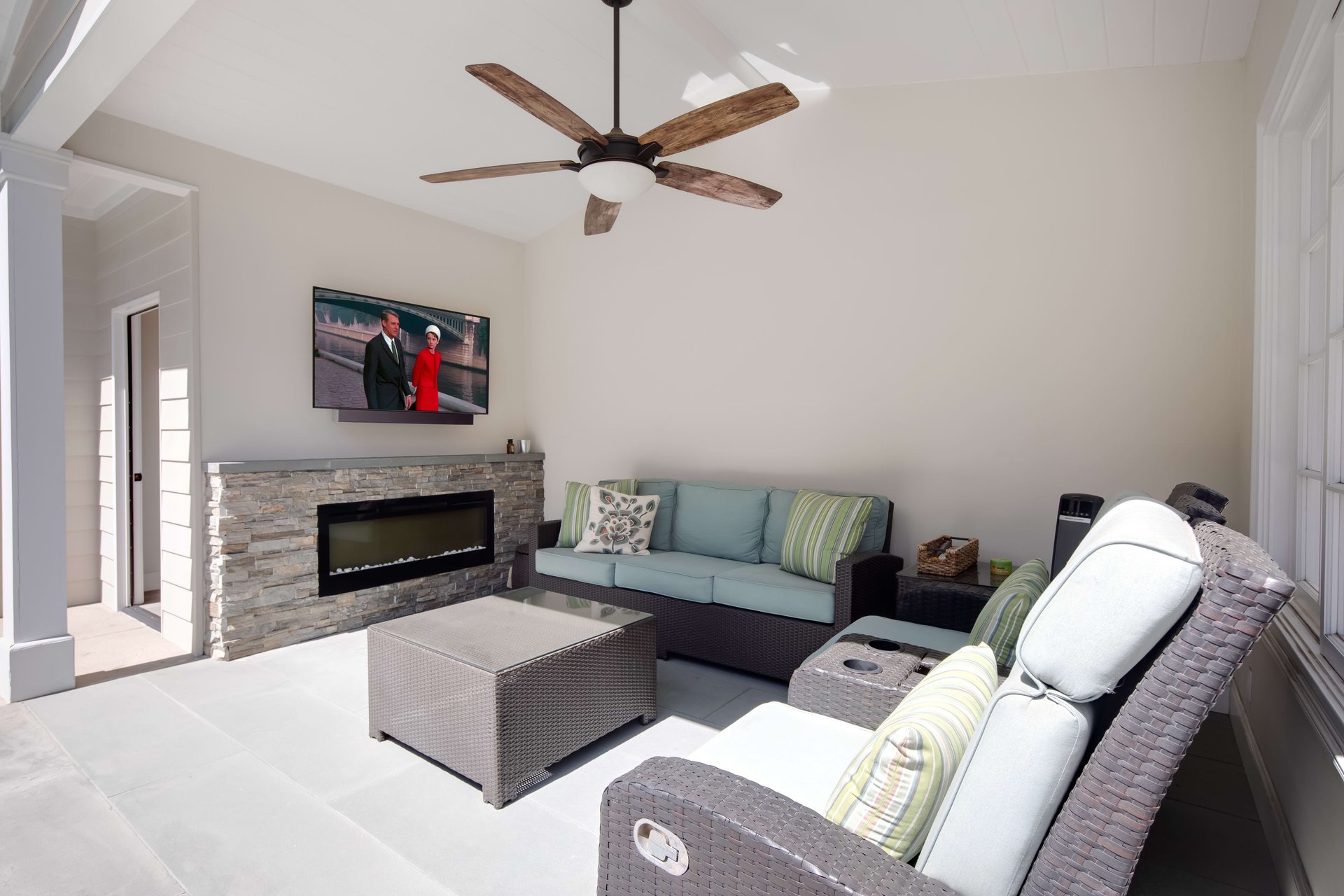 4107 Sunnyslope Ave