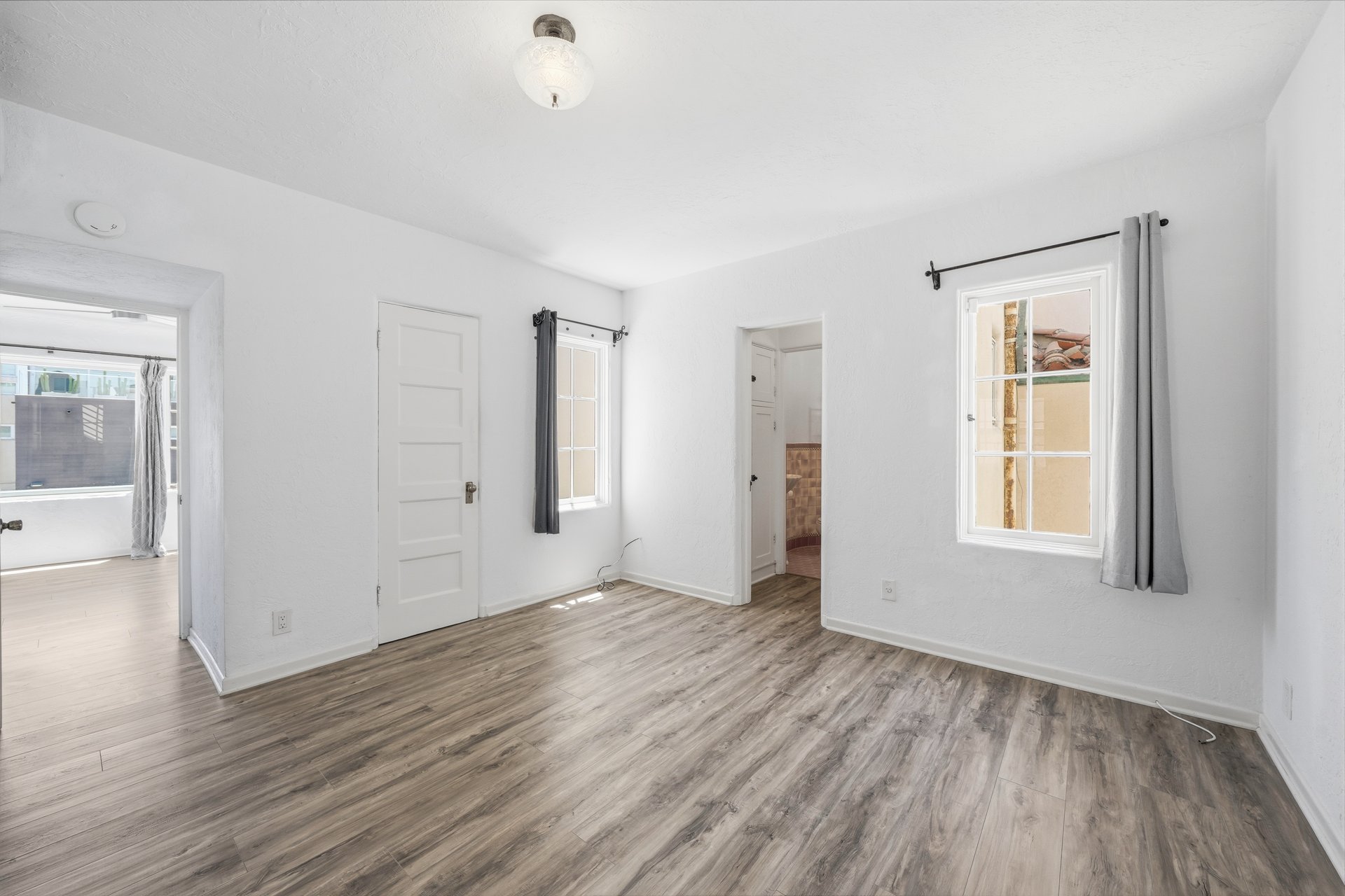 1602 The Strand (Entire Property)