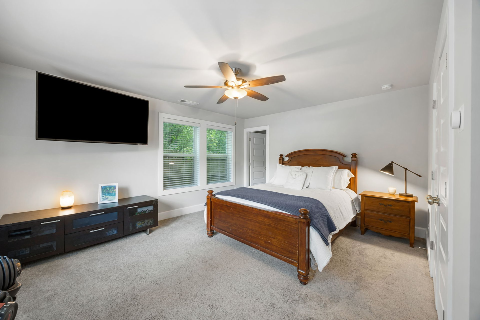 2136 Oak Knob Drive, Decatur, Georgia 30032